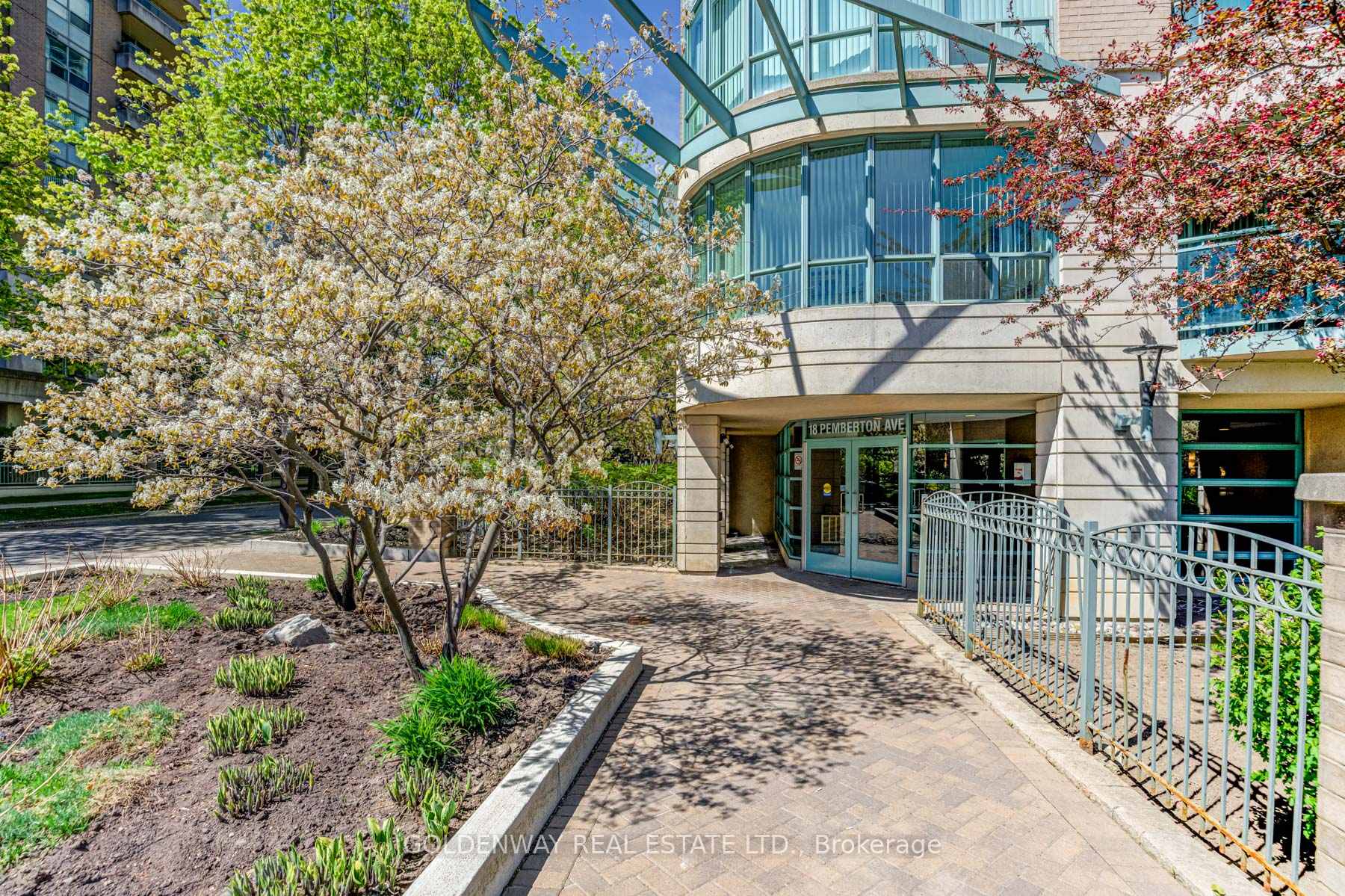Photo 2 of Unit 402, 18 Pemberton Avenue, North York, Newtonbrook East — HOMEH