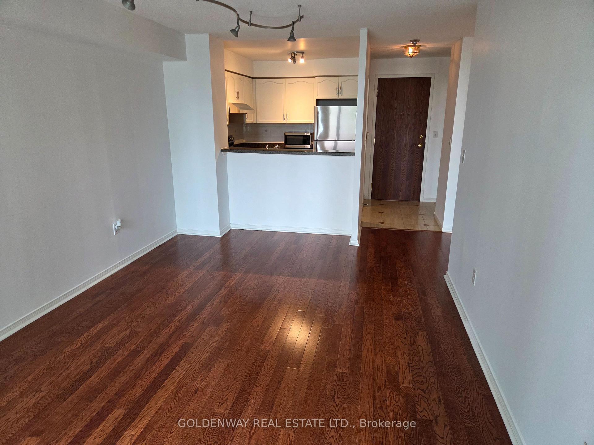 Photo 8 of Unit 402, 18 Pemberton Avenue, North York, Newtonbrook East — HOMEH