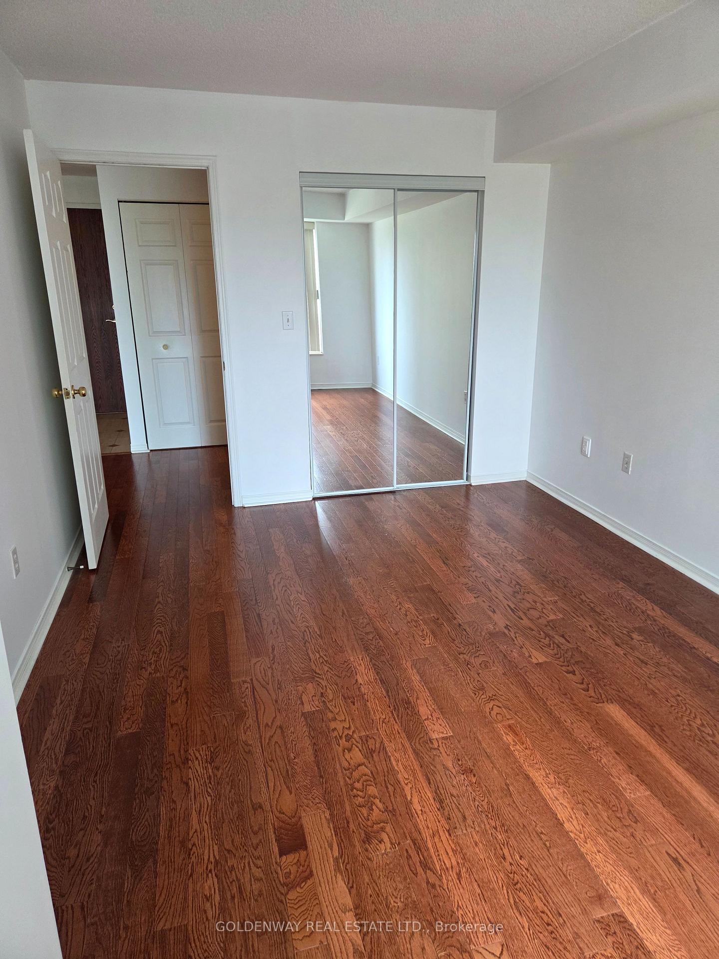 Photo 13 of Unit 402, 18 Pemberton Avenue, North York, Newtonbrook East — HOMEH