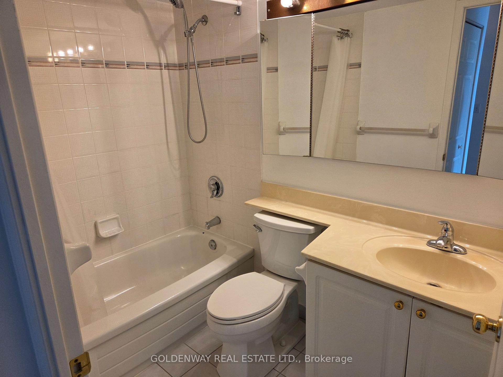 Photo 14 of Unit 402, 18 Pemberton Avenue, North York, Newtonbrook East — HOMEH