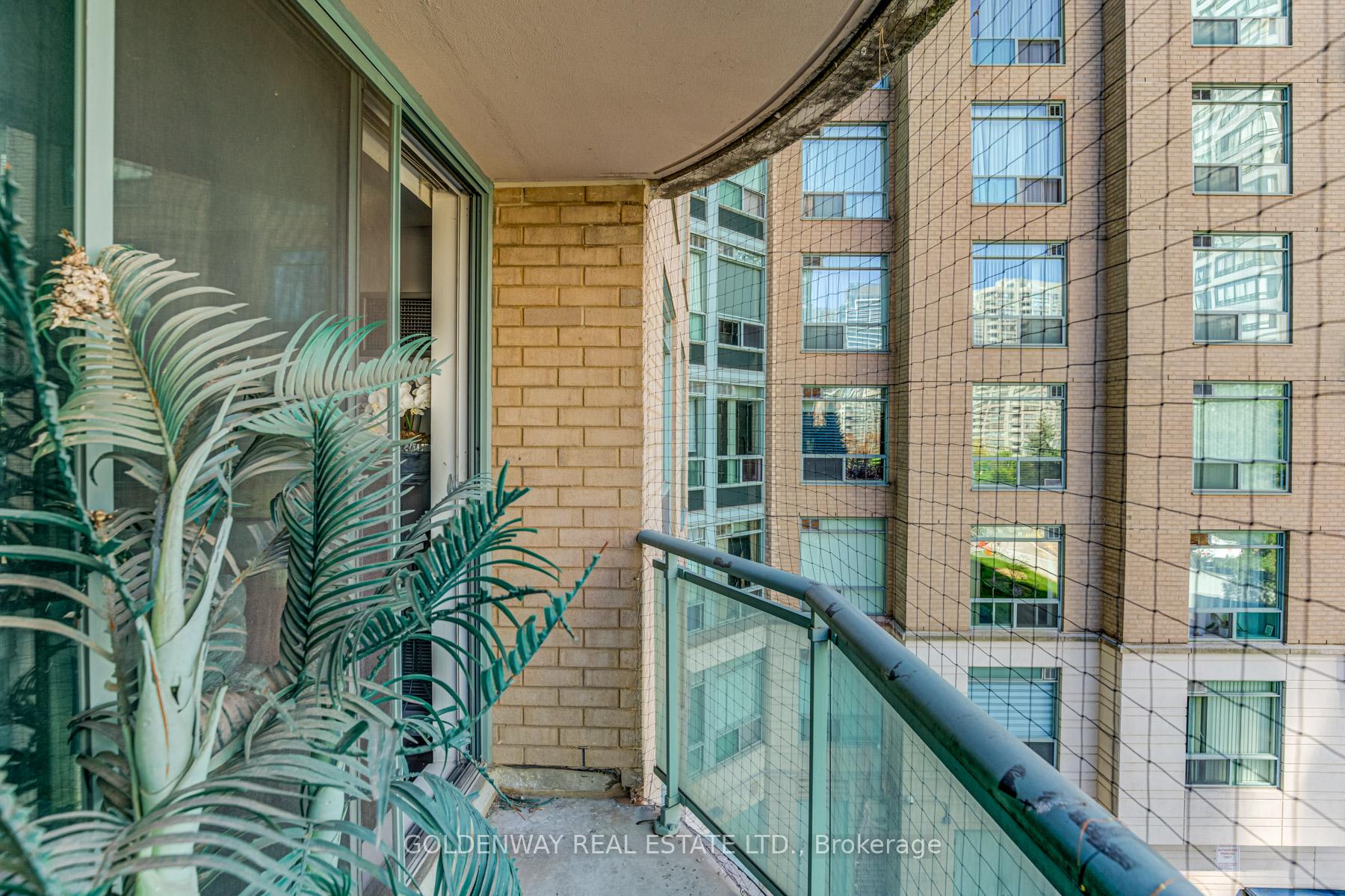 Photo 17 of Unit 402, 18 Pemberton Avenue, North York, Newtonbrook East — HOMEH
