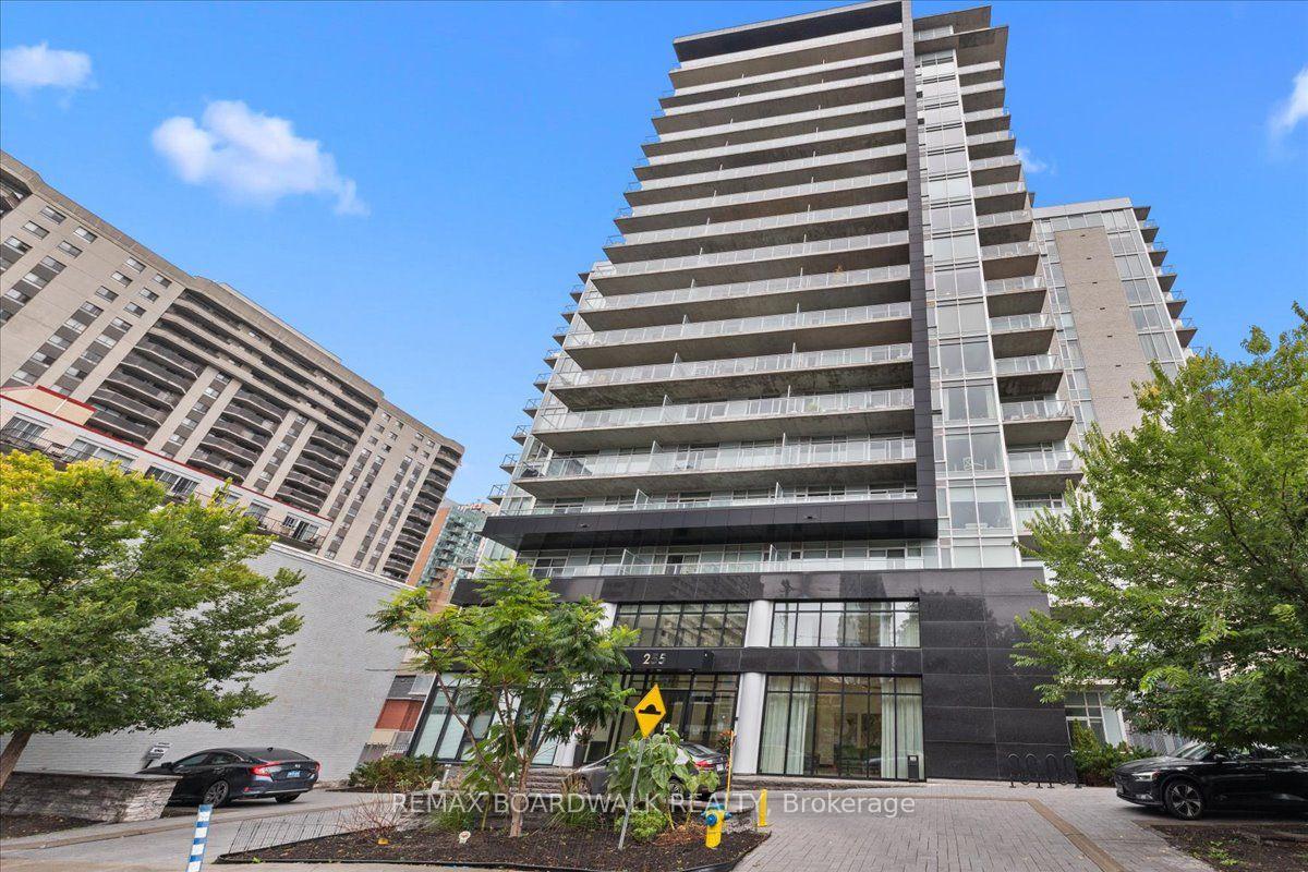 Photo of Unit 112, 255 Bay Street E