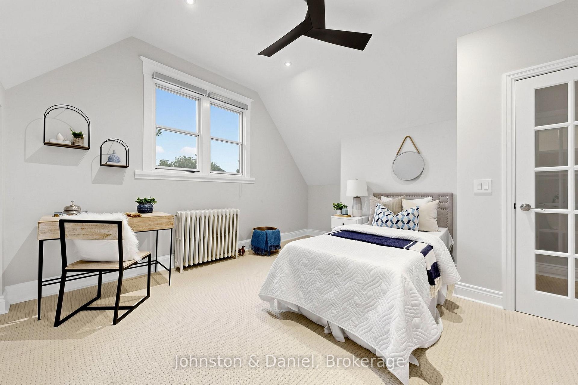 Photo 30 of 11 Ashland Avenue, Toronto, Woodbine Corridor — HOMEH