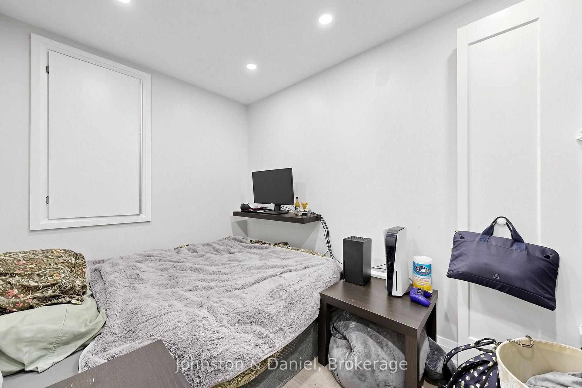Photo 35 of 11 Ashland Avenue, Toronto, Woodbine Corridor — HOMEH