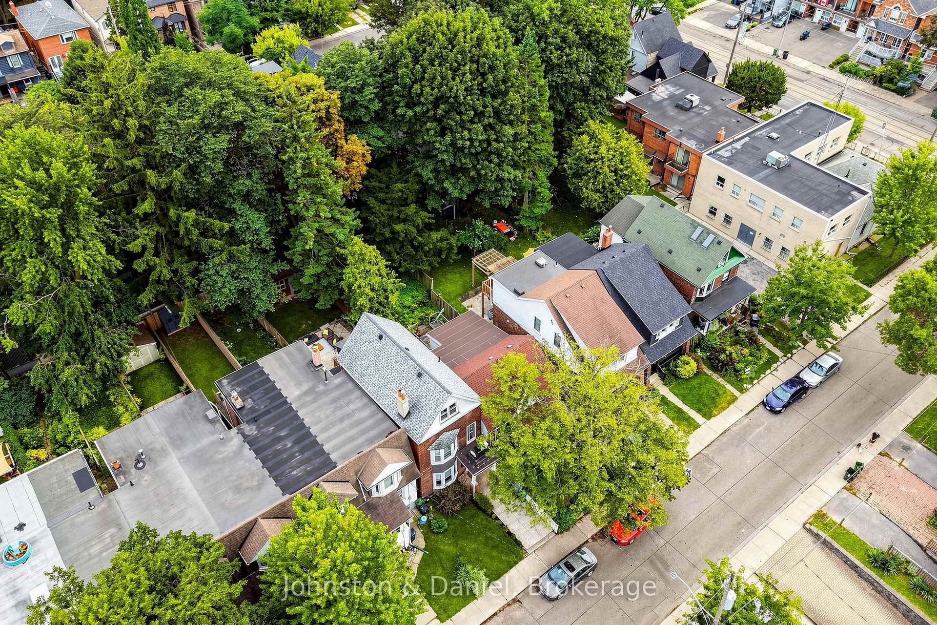 Photo 46 of 11 Ashland Avenue, Toronto, Woodbine Corridor — HOMEH