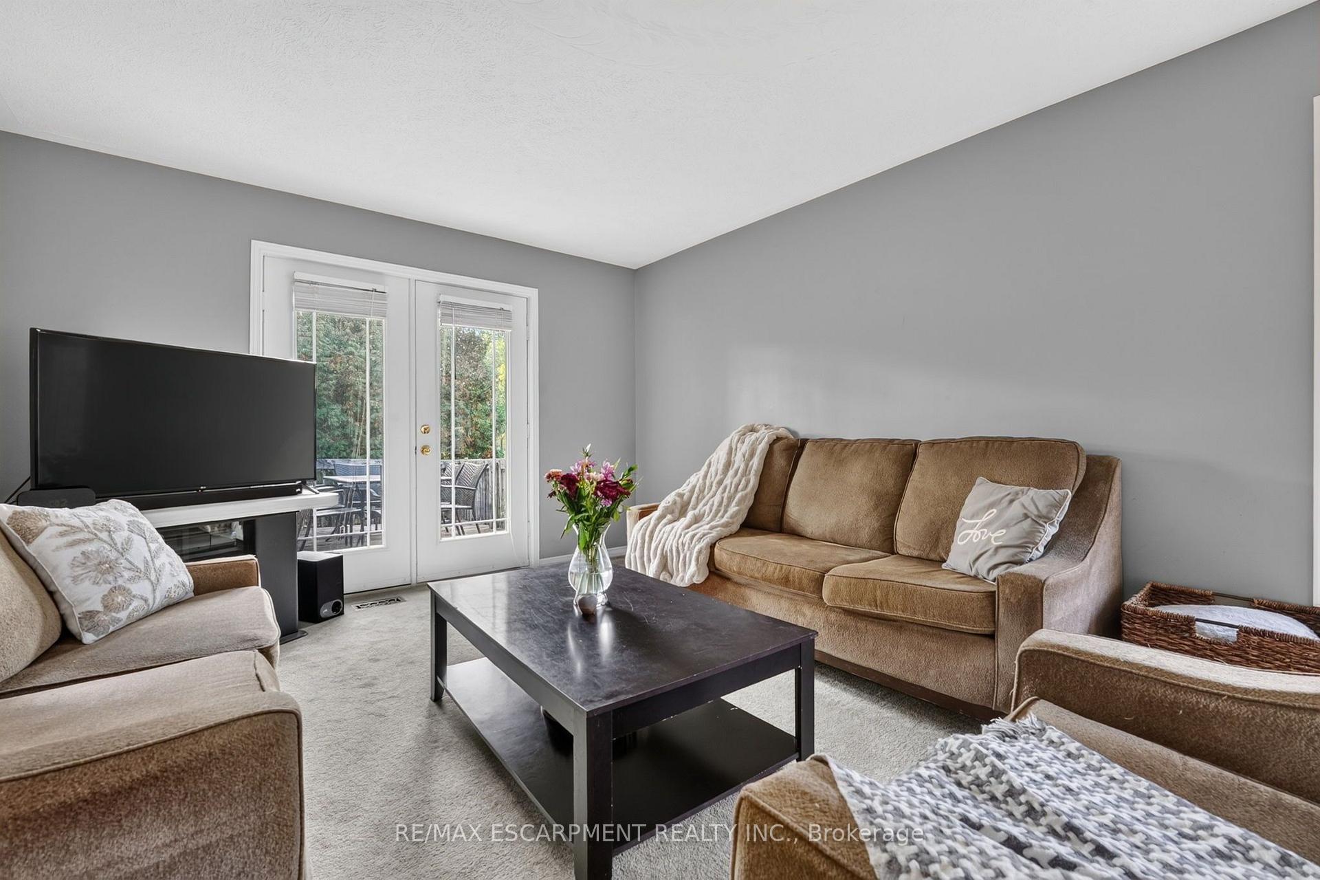 Photo 16 of 13 Barton Street, Haldimand — HOMEH