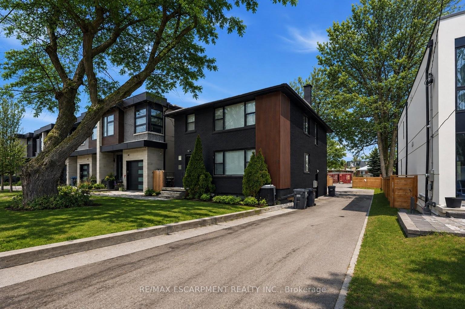 Front of 43 Broadview Avenue