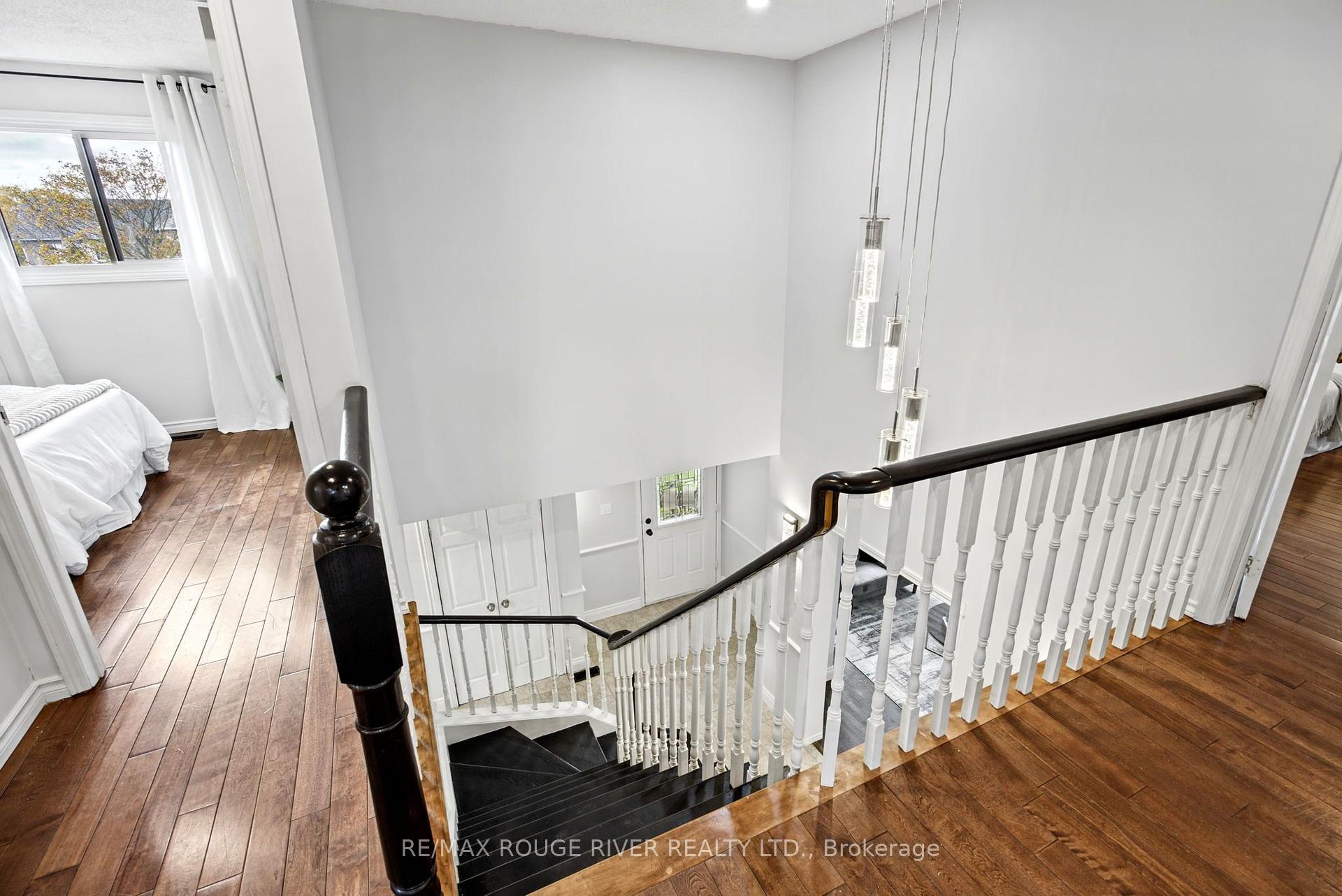Photo 25 of 7 Greenview Court, Whitby, Blue Grass Meadows — HOMEH