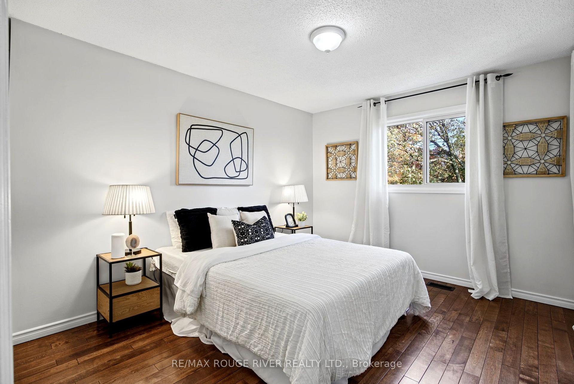 Photo 39 of 7 Greenview Court, Whitby, Blue Grass Meadows — HOMEH