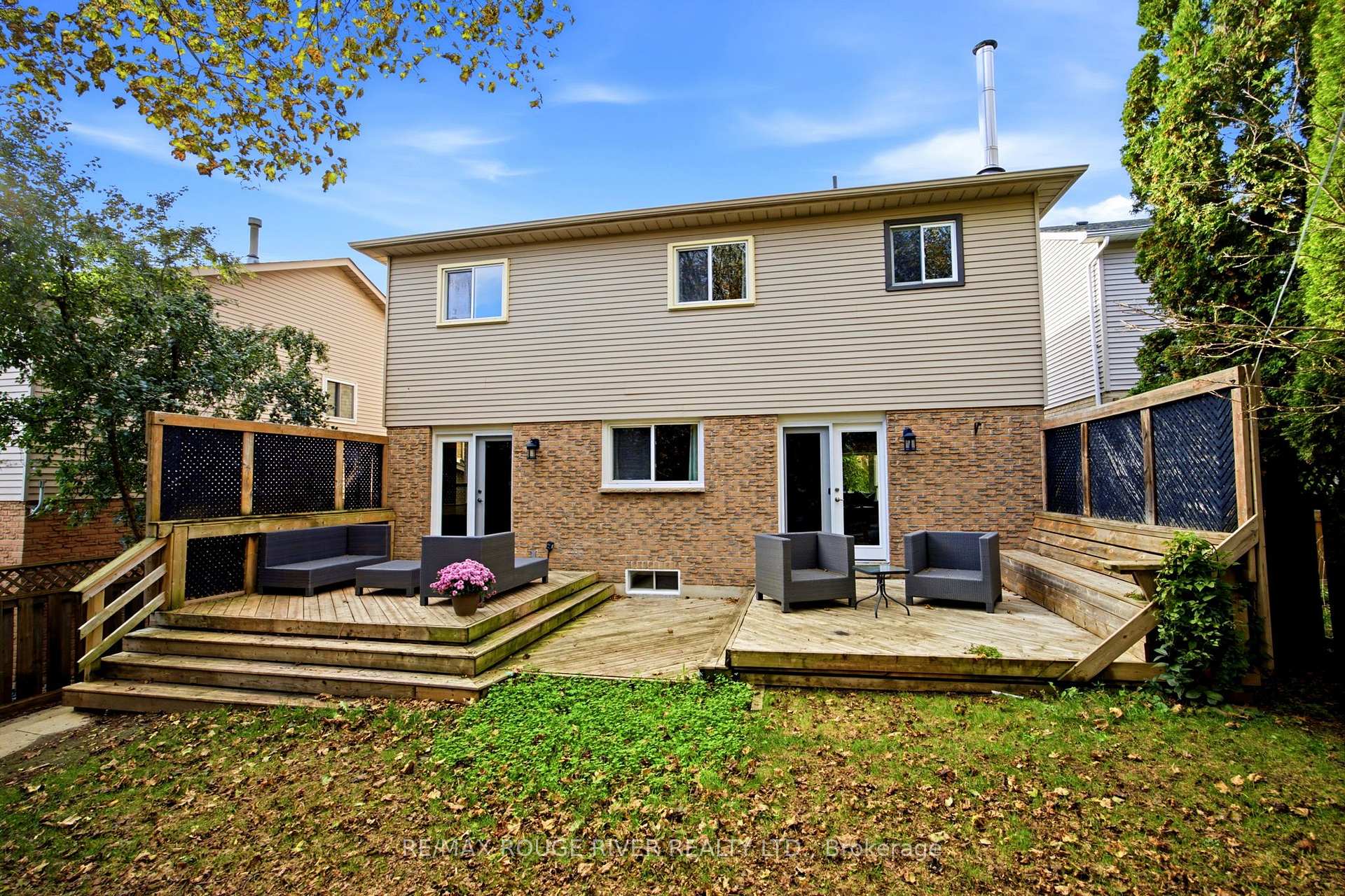 Photo 47 of 7 Greenview Court, Whitby, Blue Grass Meadows — HOMEH