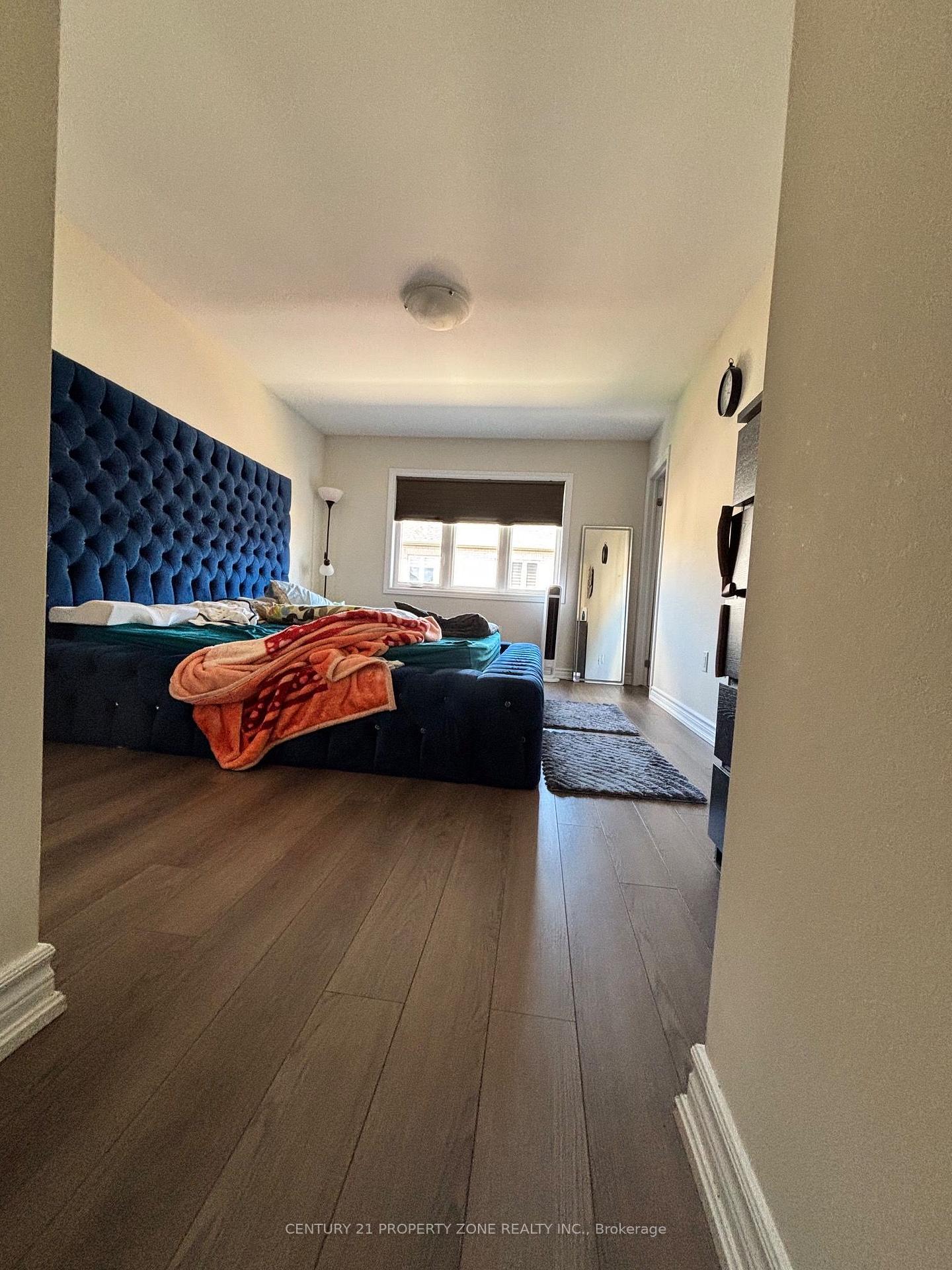 Photo 6 of Unit Upper, 62 Crumlin Crescent, Brampton, Credit Valley — HOMEH