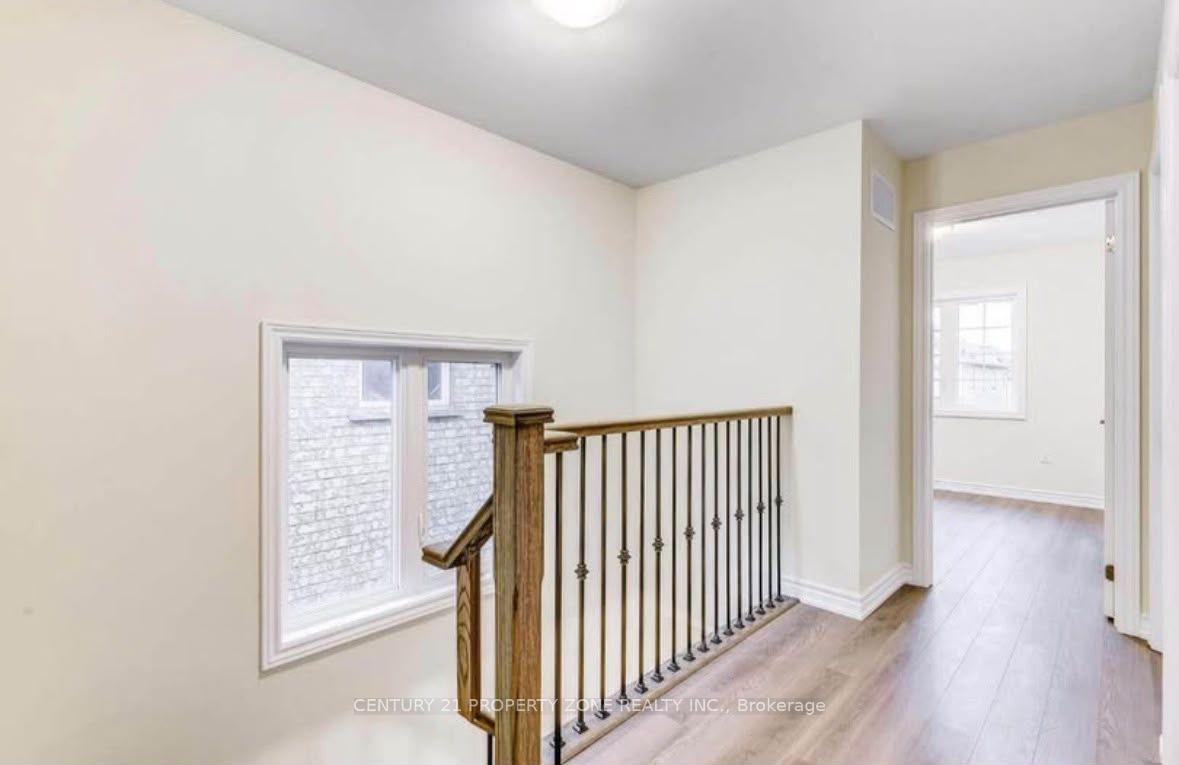 Photo 13 of Unit Upper, 62 Crumlin Crescent, Brampton, Credit Valley — HOMEH