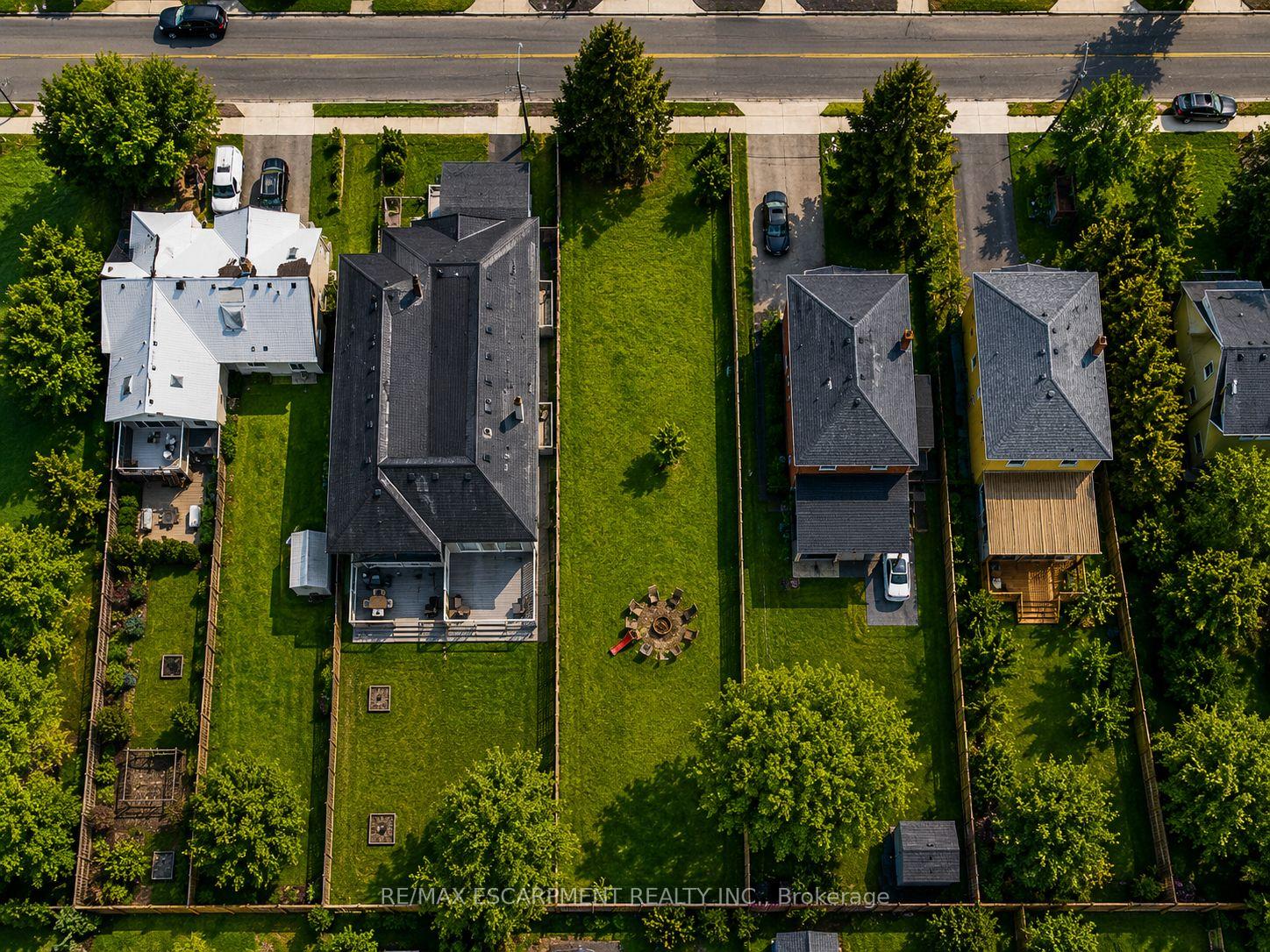 Front of 19 Broadview Avenue