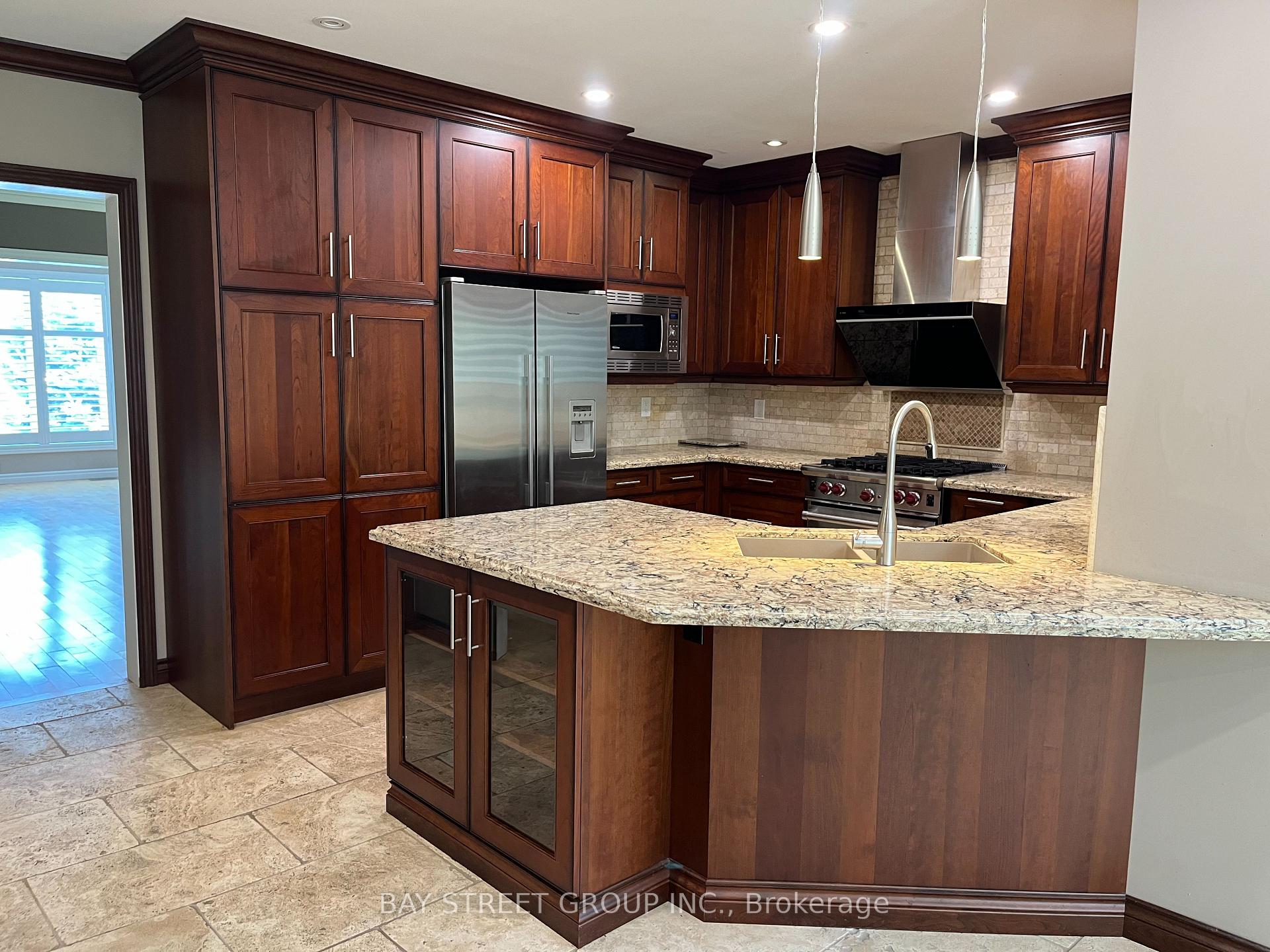 Photo 13 of 1035 Masters Green, Oakville, Glen Abbey — HOMEH