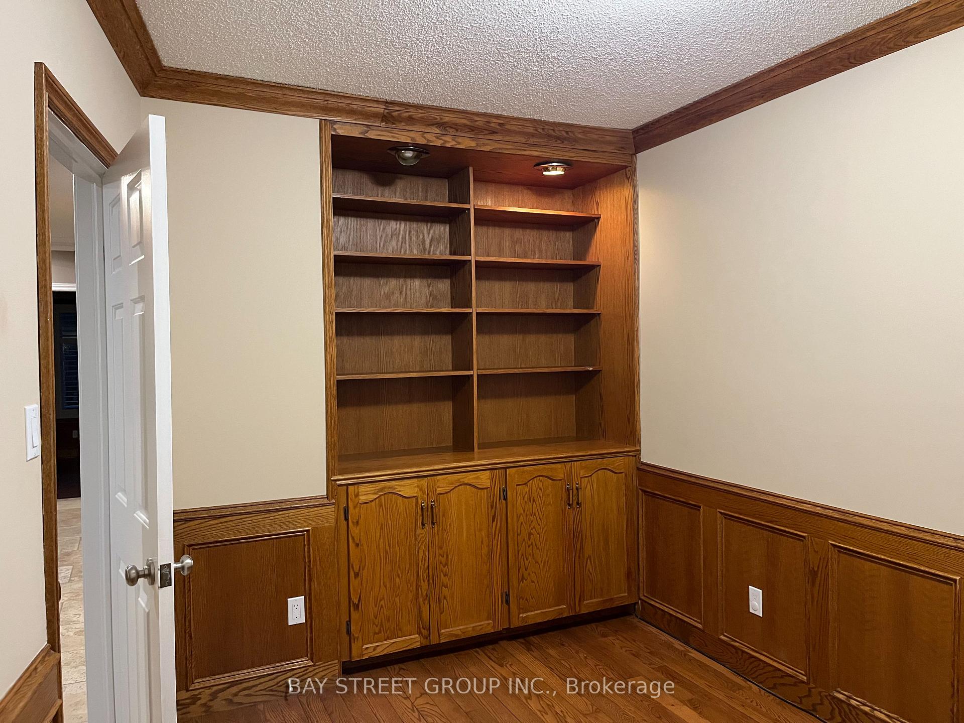 Photo 16 of 1035 Masters Green, Oakville, Glen Abbey — HOMEH