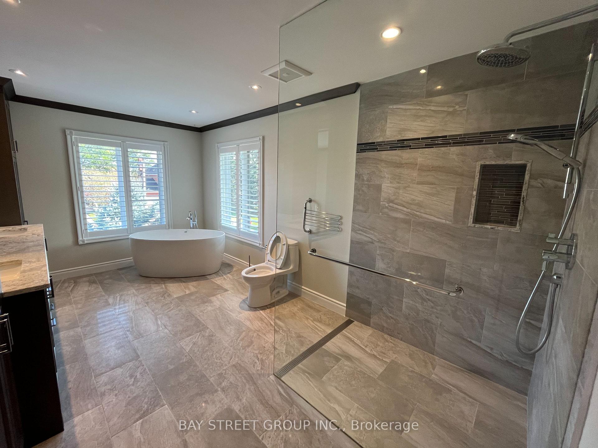 Photo 21 of 1035 Masters Green, Oakville, Glen Abbey — HOMEH