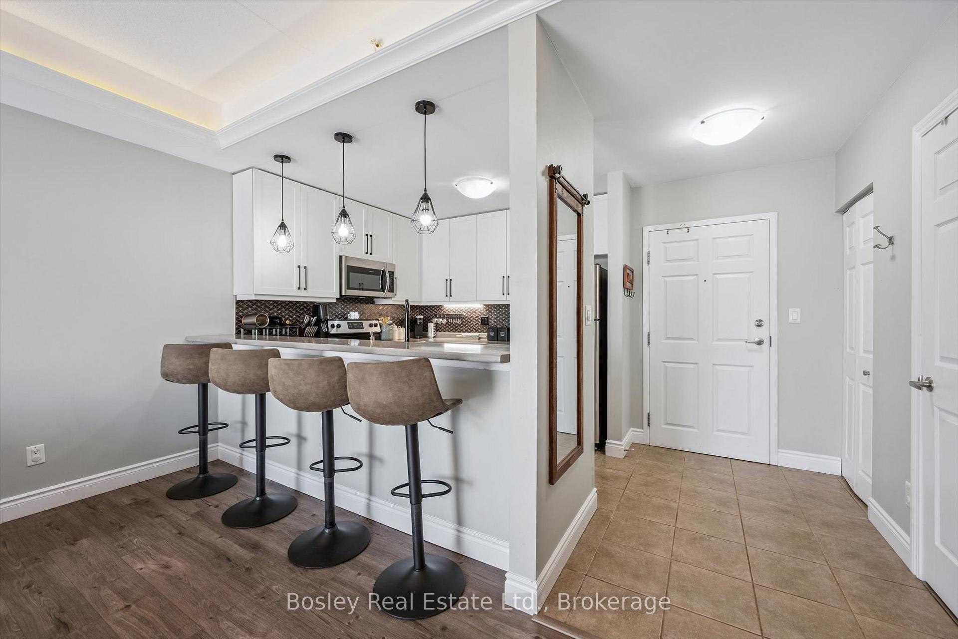 Photo 3 of Unit 314, 2 Colonial Drive, Guelph, Pineridge/Westminster Woods — HOMEH