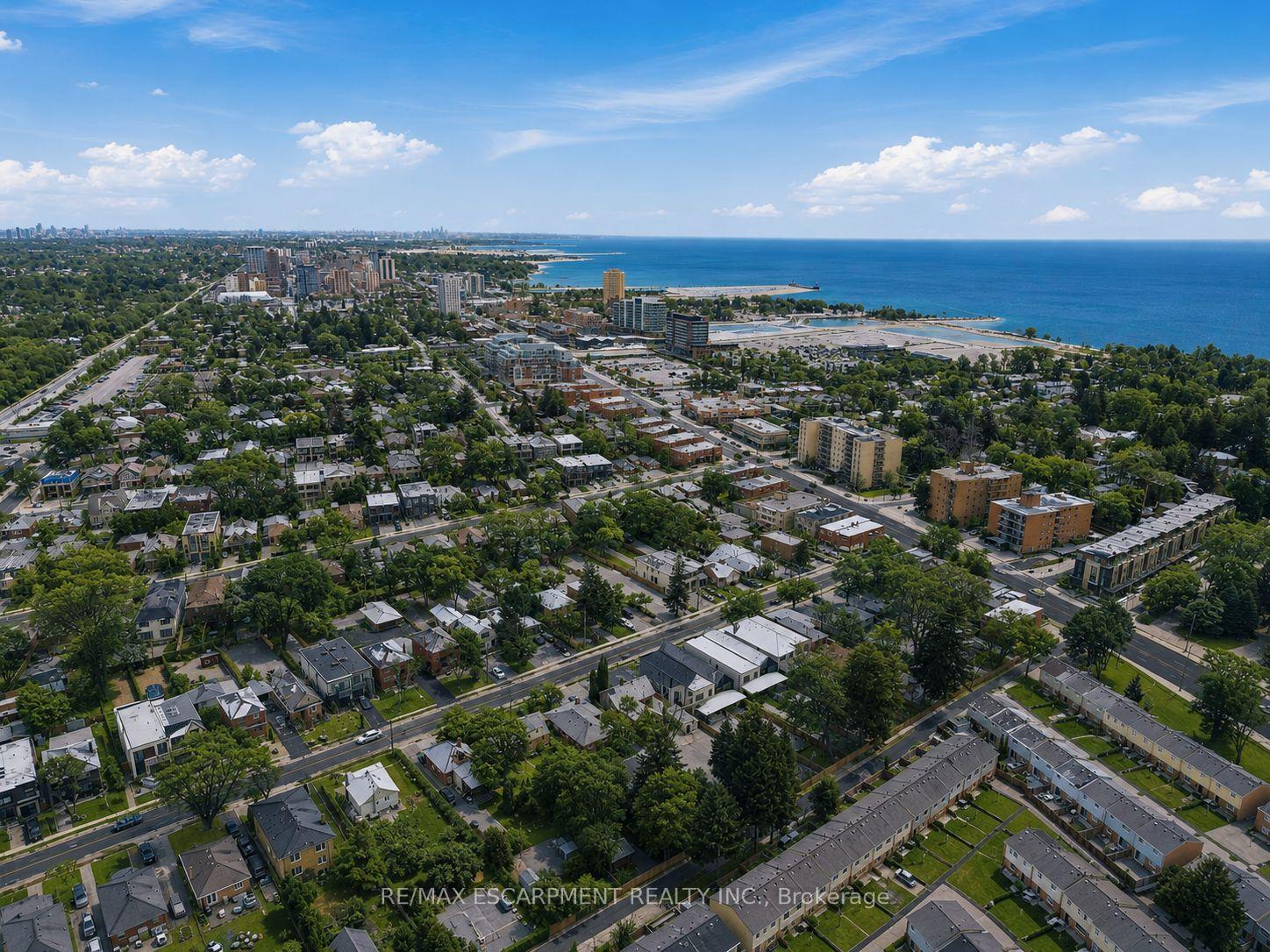 Photo 19 of 19A Broadview Avenue, Mississauga, Port Credit — HOMEH