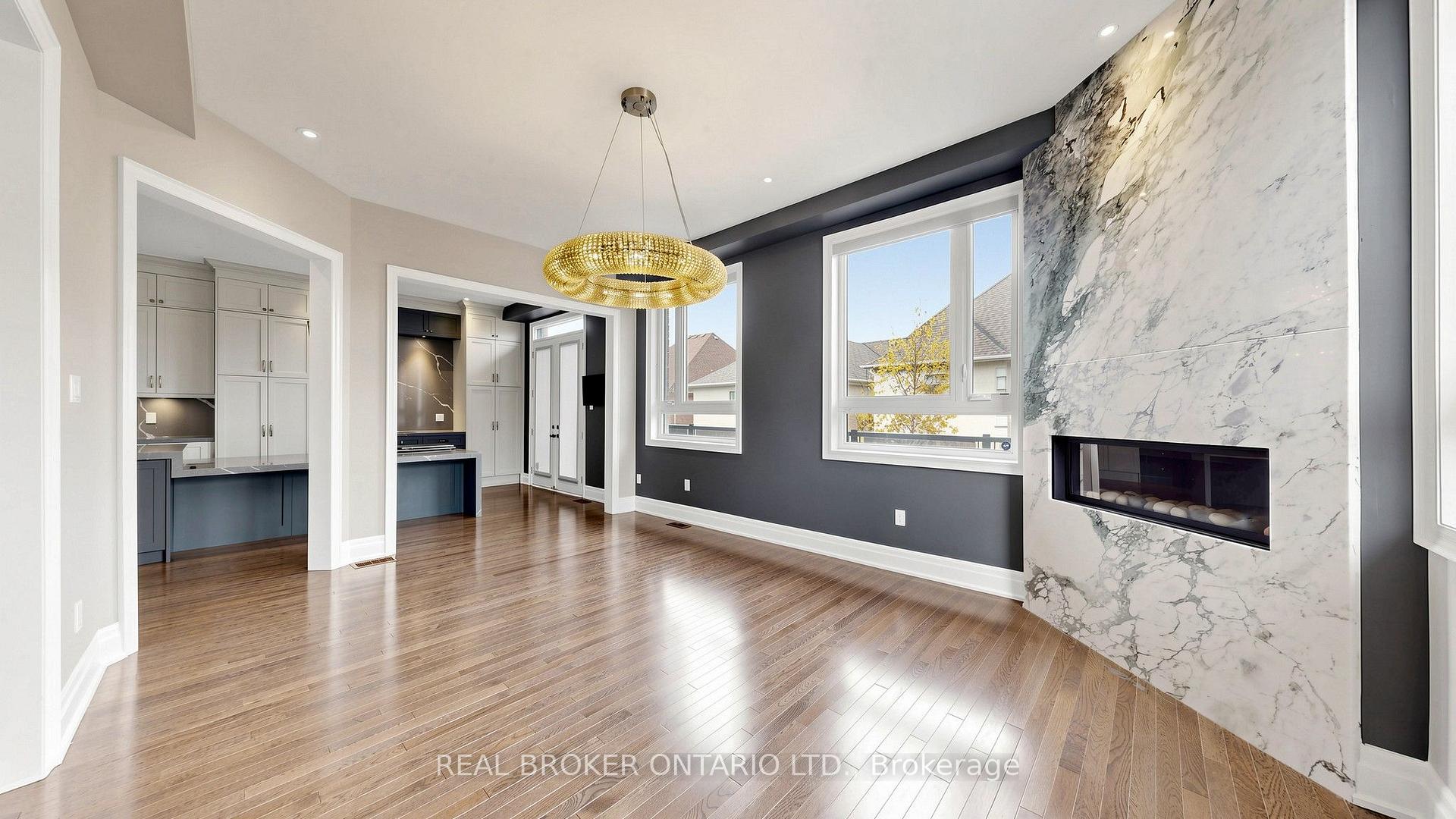 Photo 8 of 106 Via Romano Boulevard, Vaughan, Patterson — HOMEH