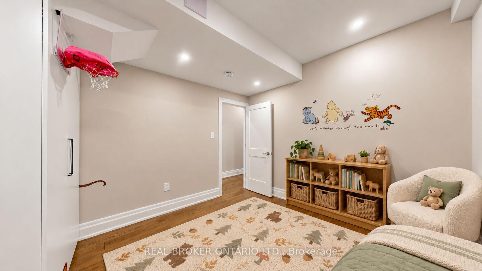 Photo 31 of 106 Via Romano Boulevard, Vaughan, Patterson — HOMEH