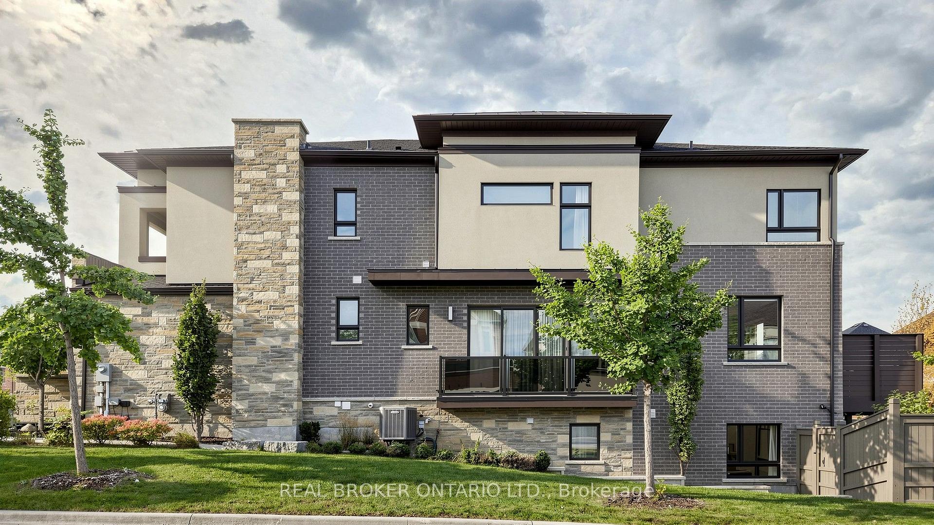 Photo 32 of 106 Via Romano Boulevard, Vaughan, Patterson — HOMEH