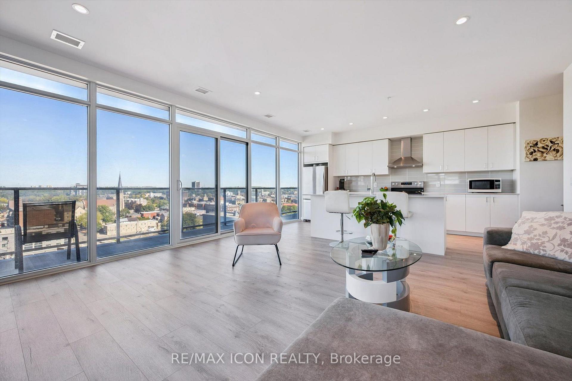 Photo 4 of Unit 902, 15 Glebe Street, Cambridge, St. Andrews Estates — HOMEH