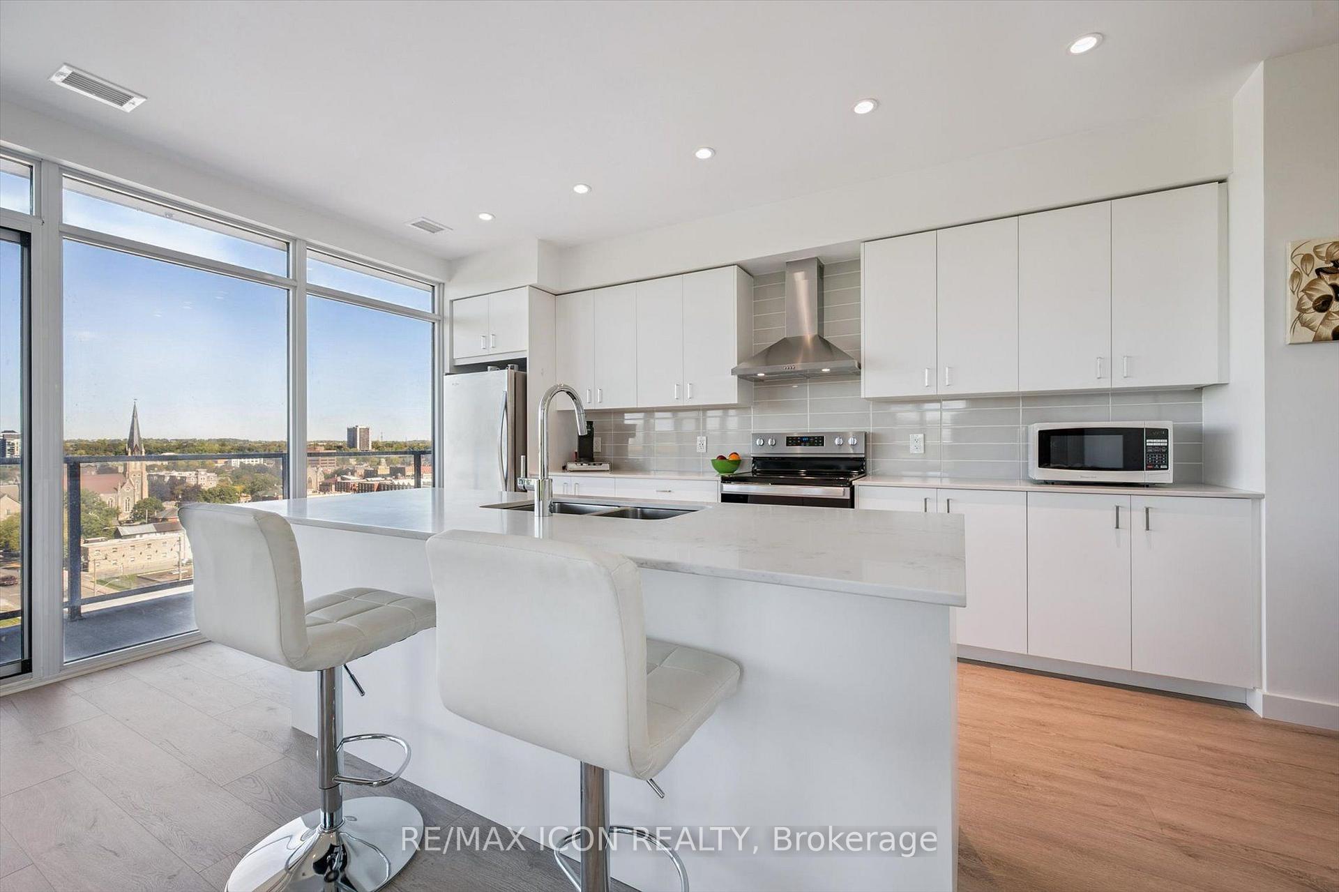 Photo 7 of Unit 902, 15 Glebe Street, Cambridge, St. Andrews Estates — HOMEH