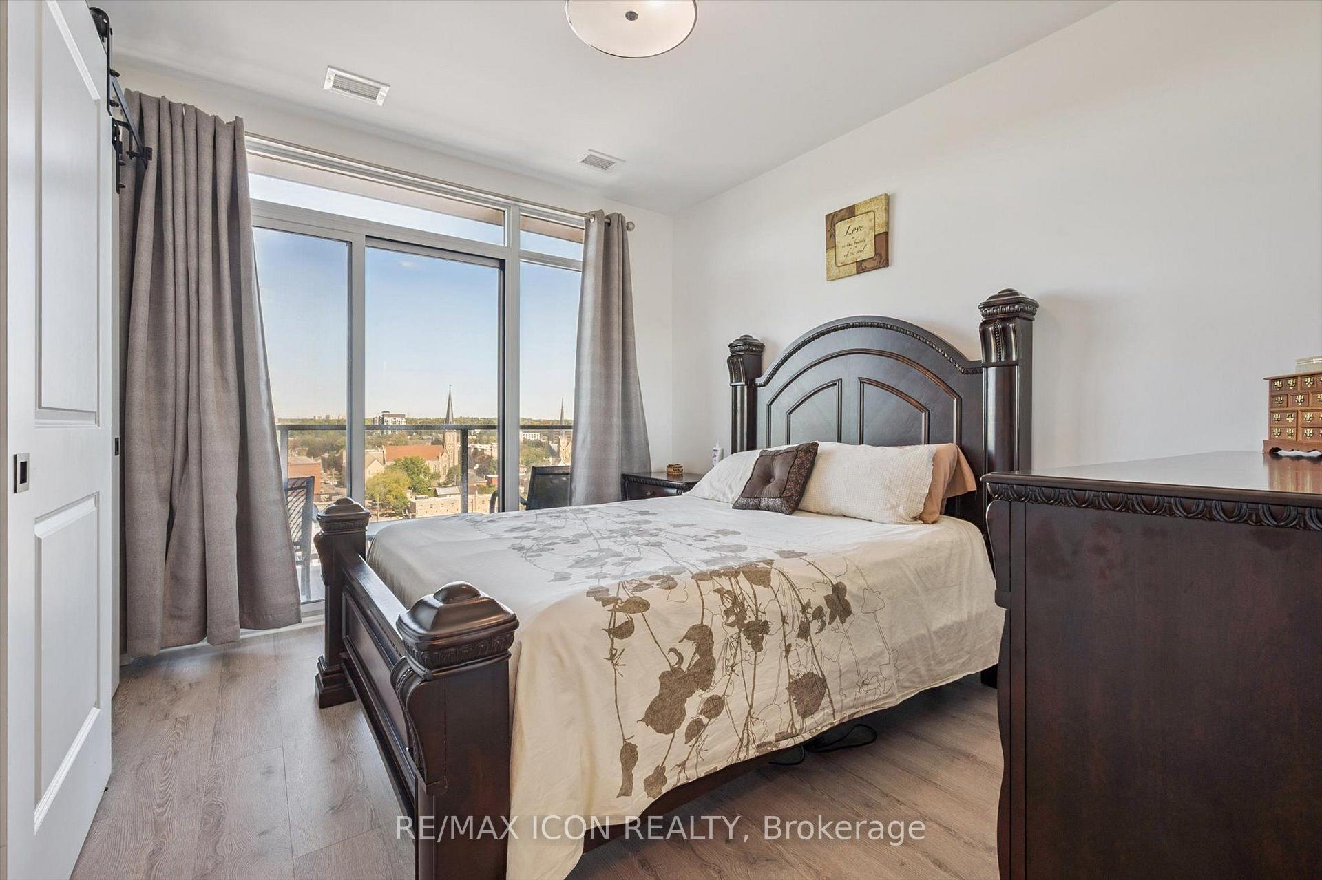 Photo 14 of Unit 902, 15 Glebe Street, Cambridge, St. Andrews Estates — HOMEH