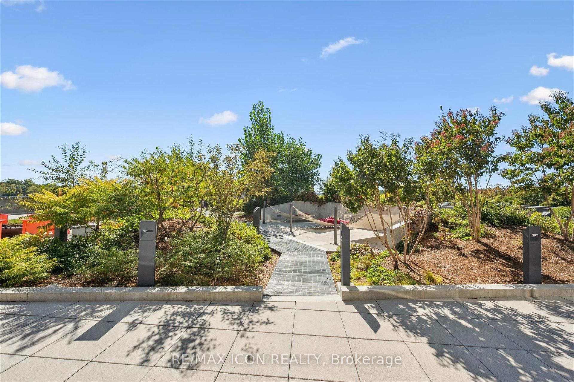 Photo 22 of Unit 902, 15 Glebe Street, Cambridge, St. Andrews Estates — HOMEH