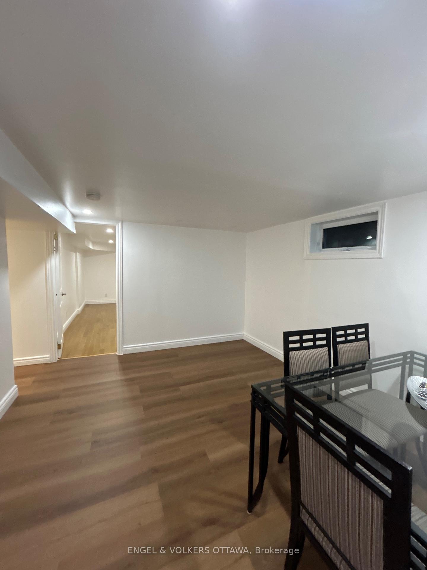 Photo 8 of Unit 2, 704 Ellen Avenue, Ottawa, Elmvale Acres — HOMEH