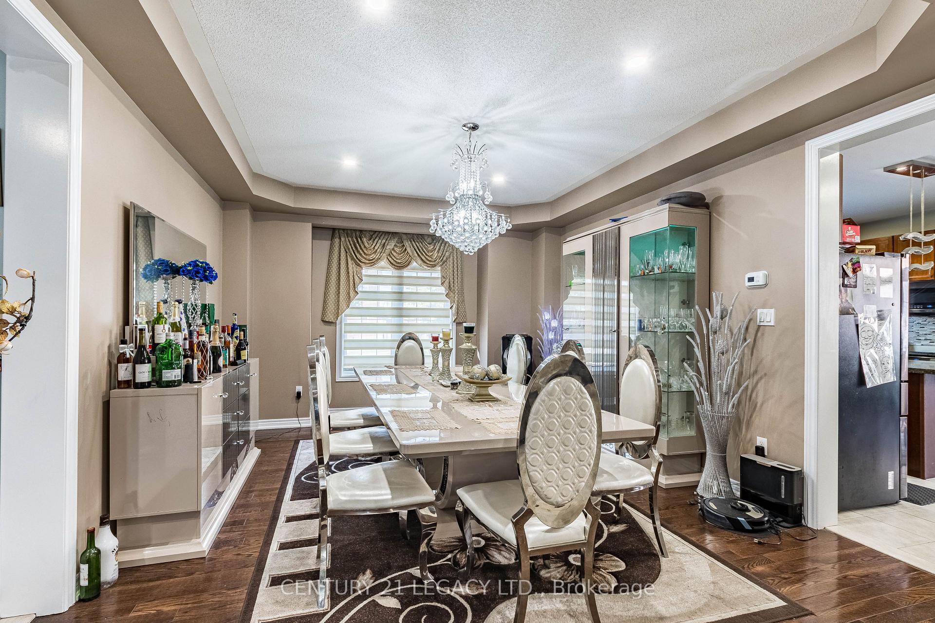 Photo 8 of 11 Drummondville Drive, Brampton, Bram East — HOMEH