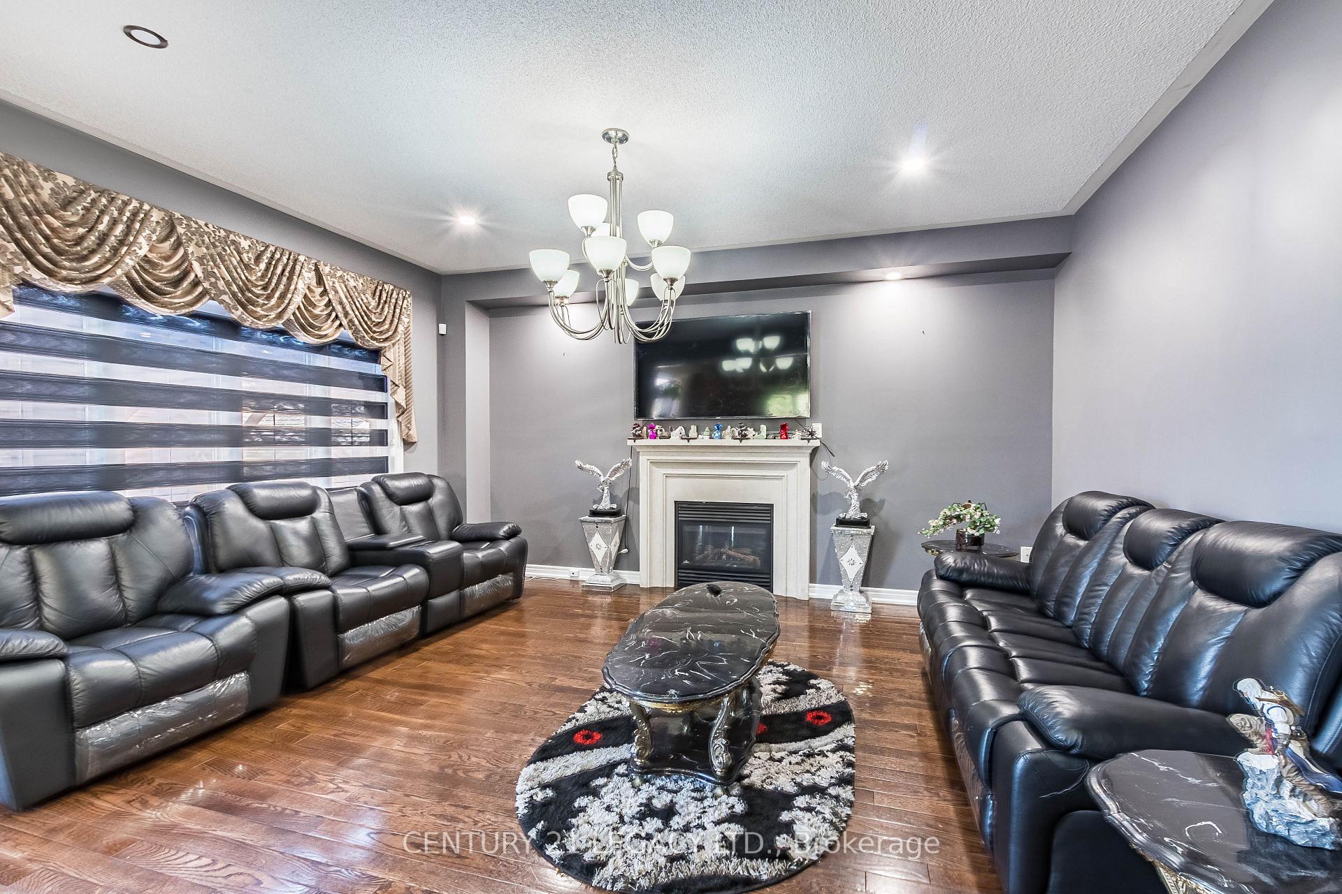 Photo 9 of 11 Drummondville Drive, Brampton, Bram East — HOMEH