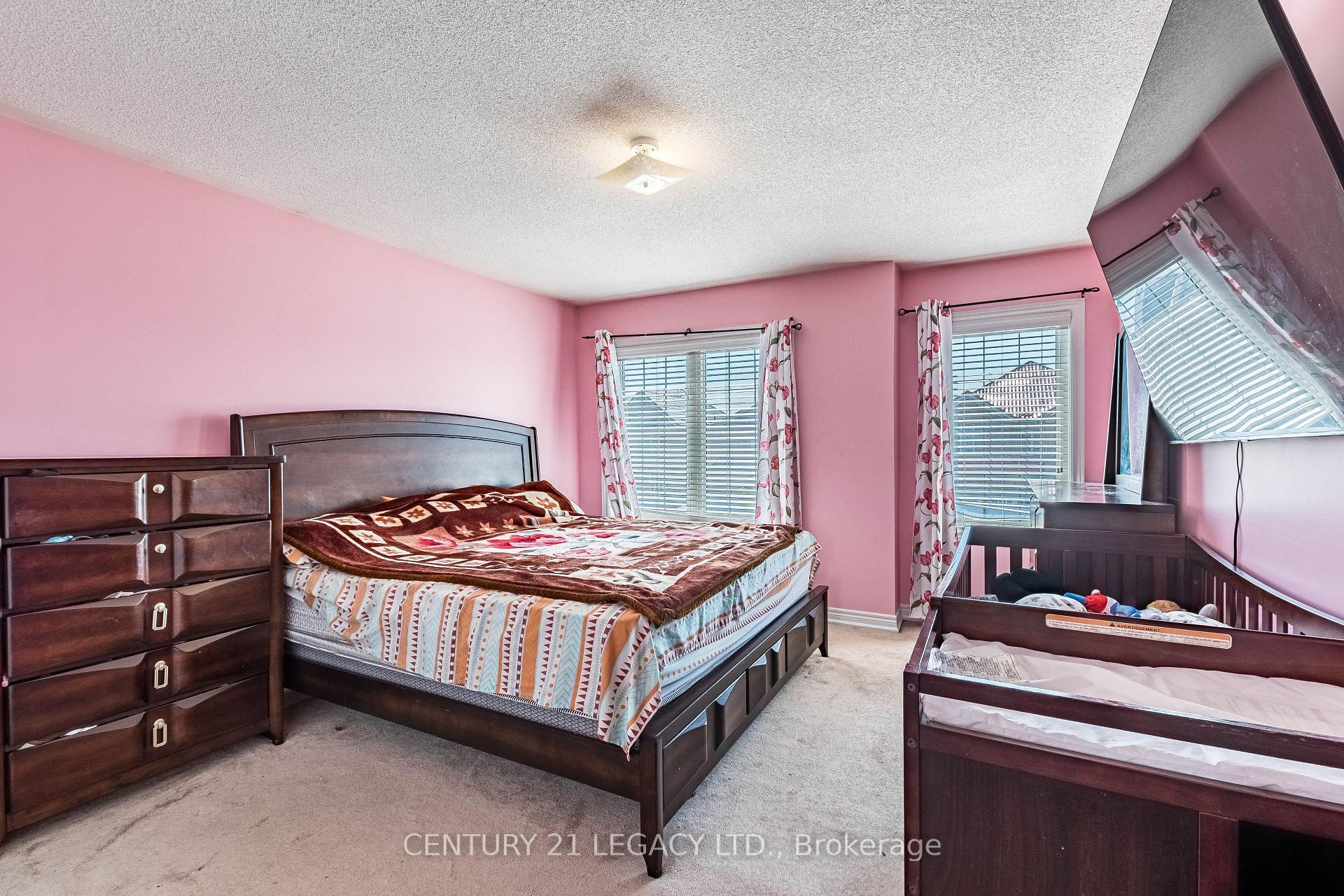 Photo 19 of 11 Drummondville Drive, Brampton, Bram East — HOMEH