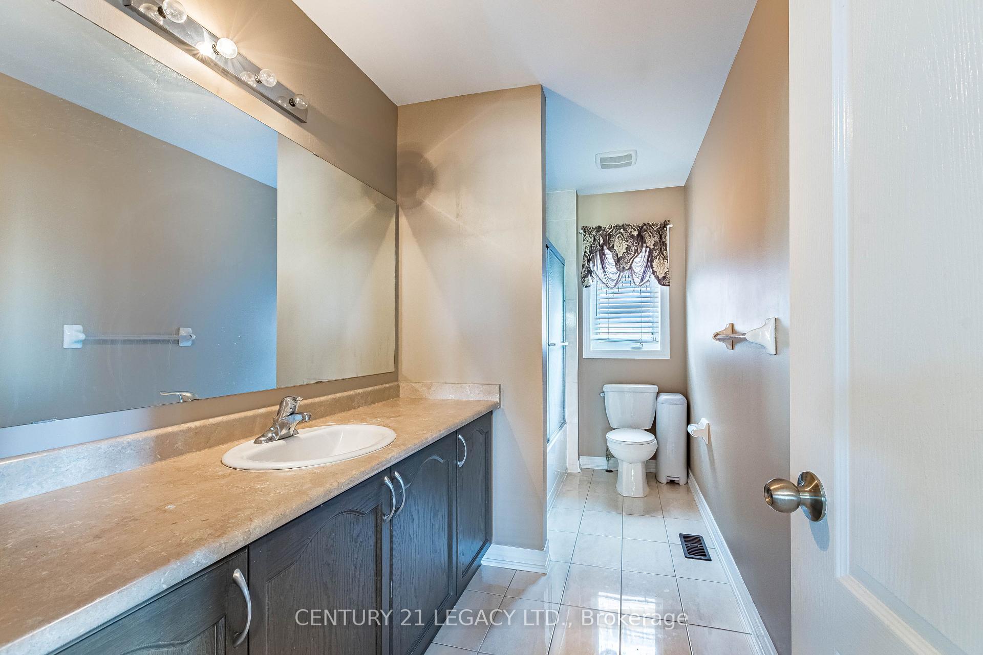 Photo 20 of 11 Drummondville Drive, Brampton, Bram East — HOMEH