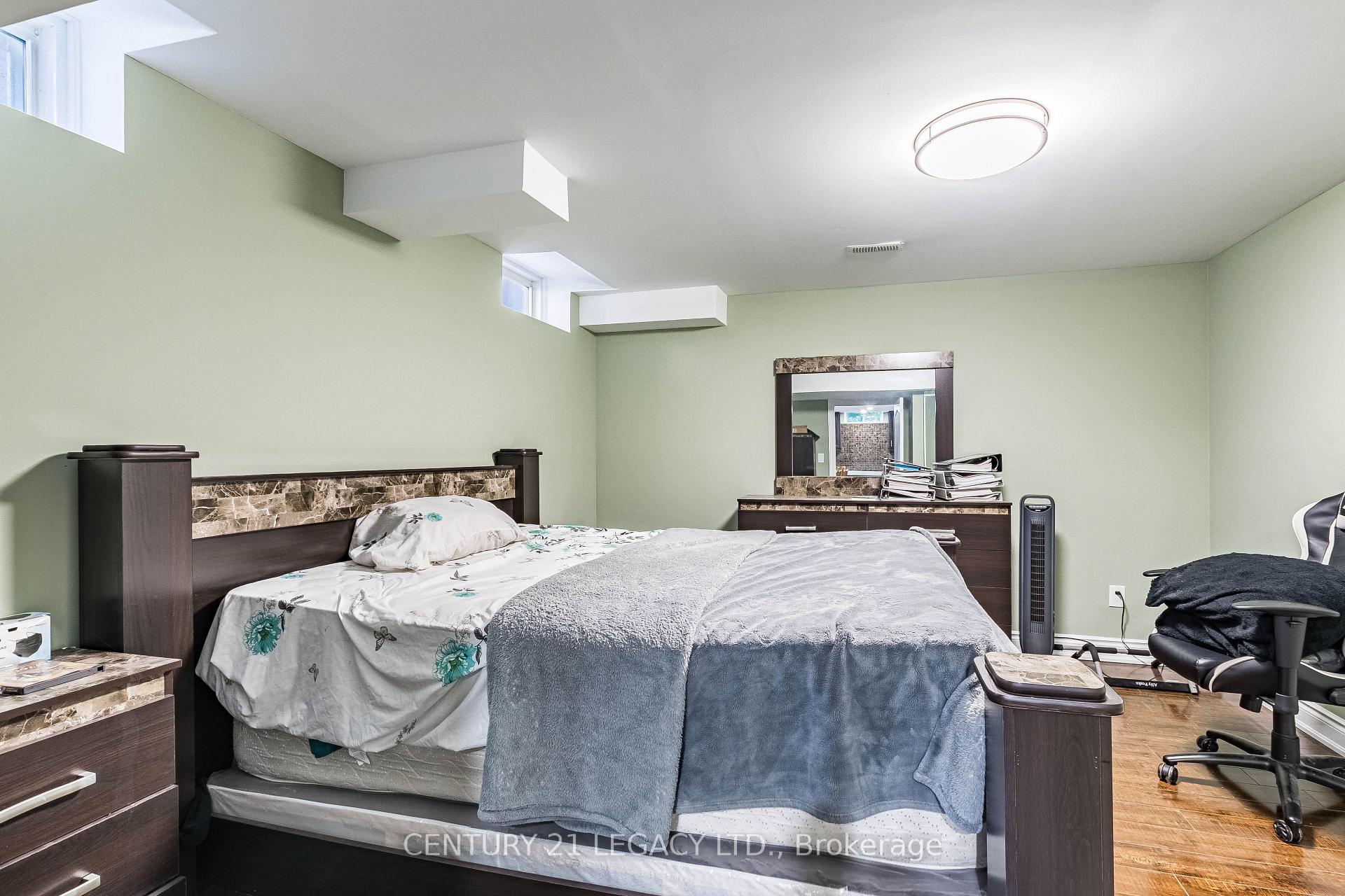 Photo 26 of 11 Drummondville Drive, Brampton, Bram East — HOMEH