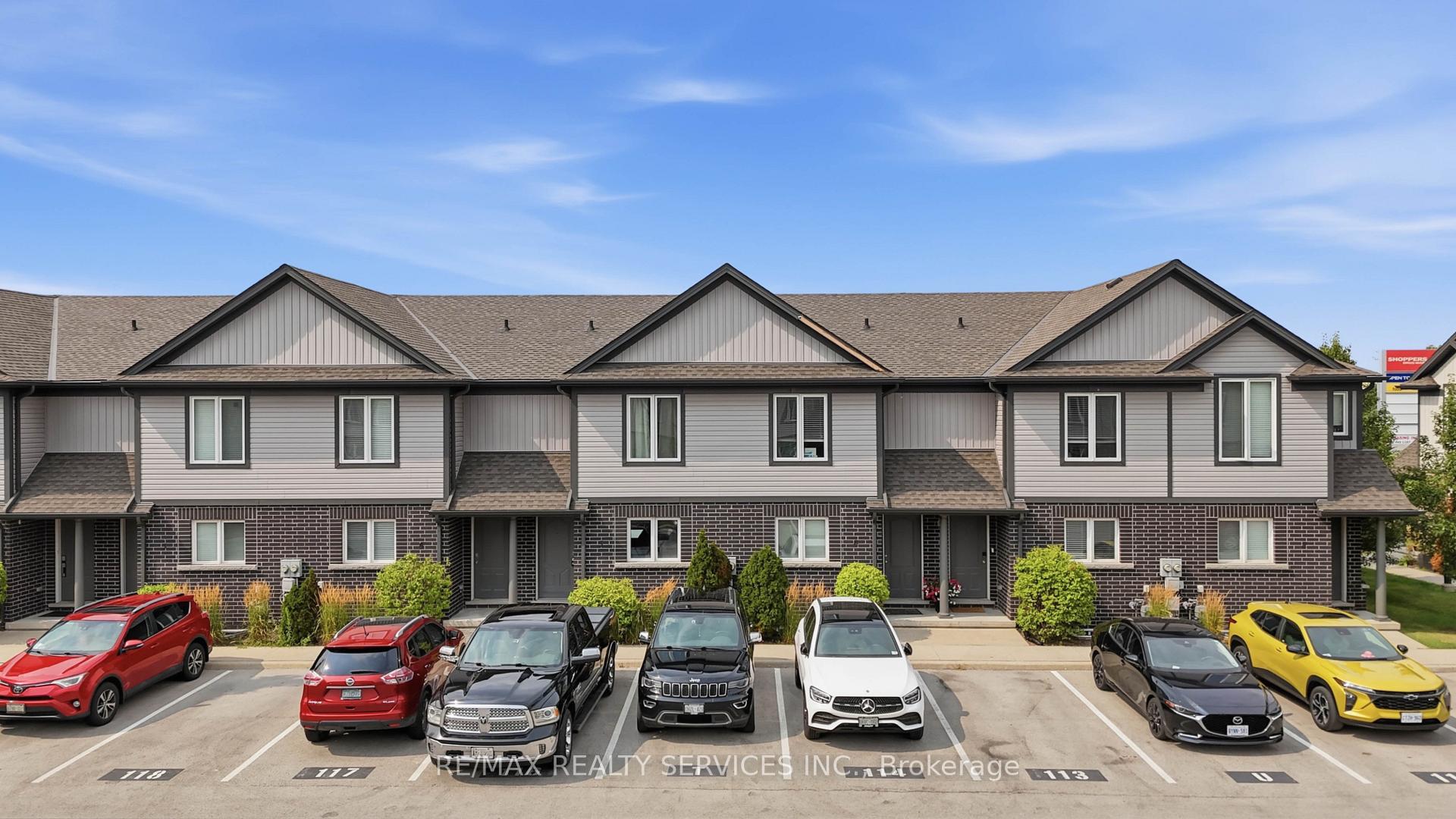 Photo 25 of 7768 Ascot Circle, Niagara Falls, Ascot — HOMEH