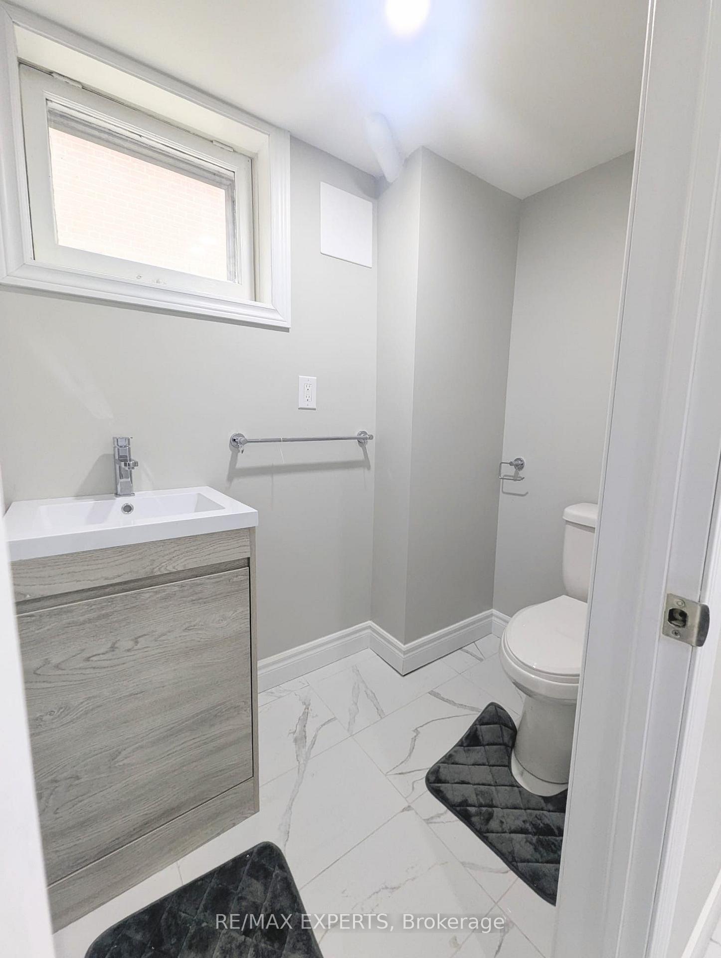 Photo 5 of Unit LOWER, 42 Mossbank Drive, Scarborough, Woburn — HOMEH