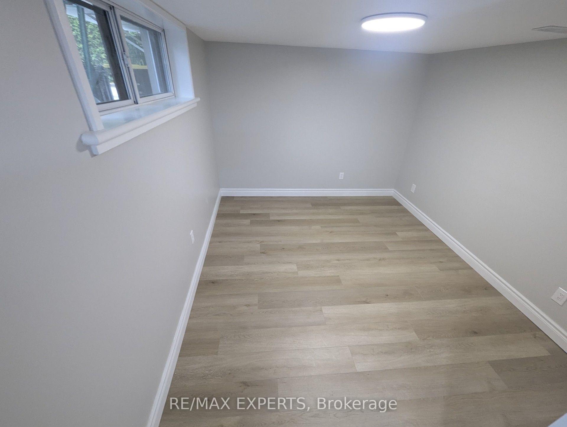 Photo 11 of Unit LOWER, 42 Mossbank Drive, Scarborough, Woburn — HOMEH