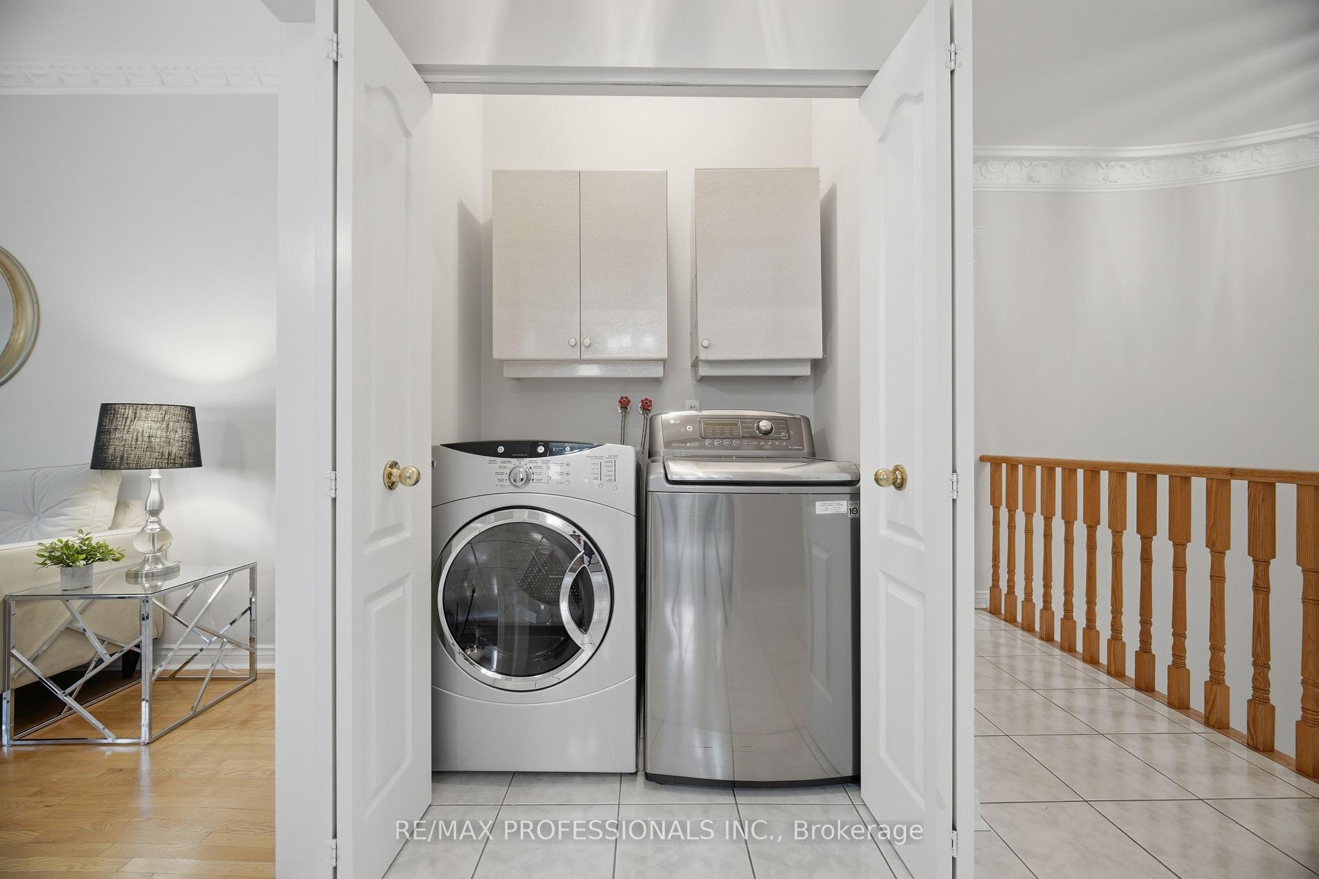 Photo 30 of 8 Piper Court, Vaughan, Maple — HOMEH