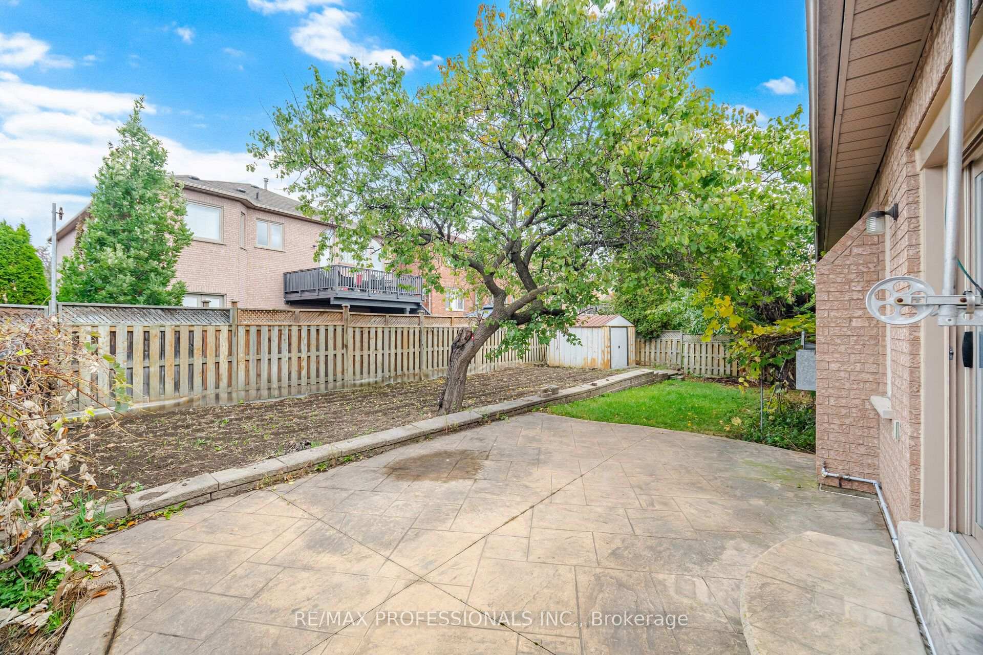 Photo 41 of 8 Piper Court, Vaughan, Maple — HOMEH