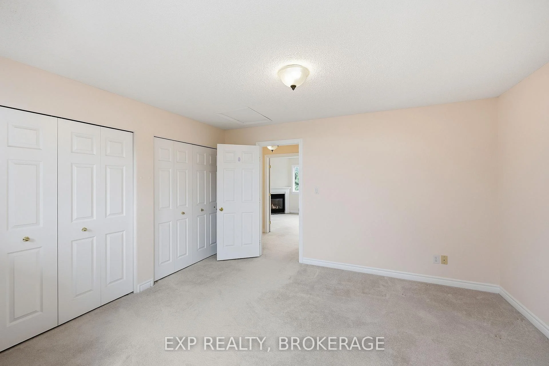 Photo 9 of 702 Maclean Court, Kingston, Kingston East (Incl Barret Crt) — HOMEH