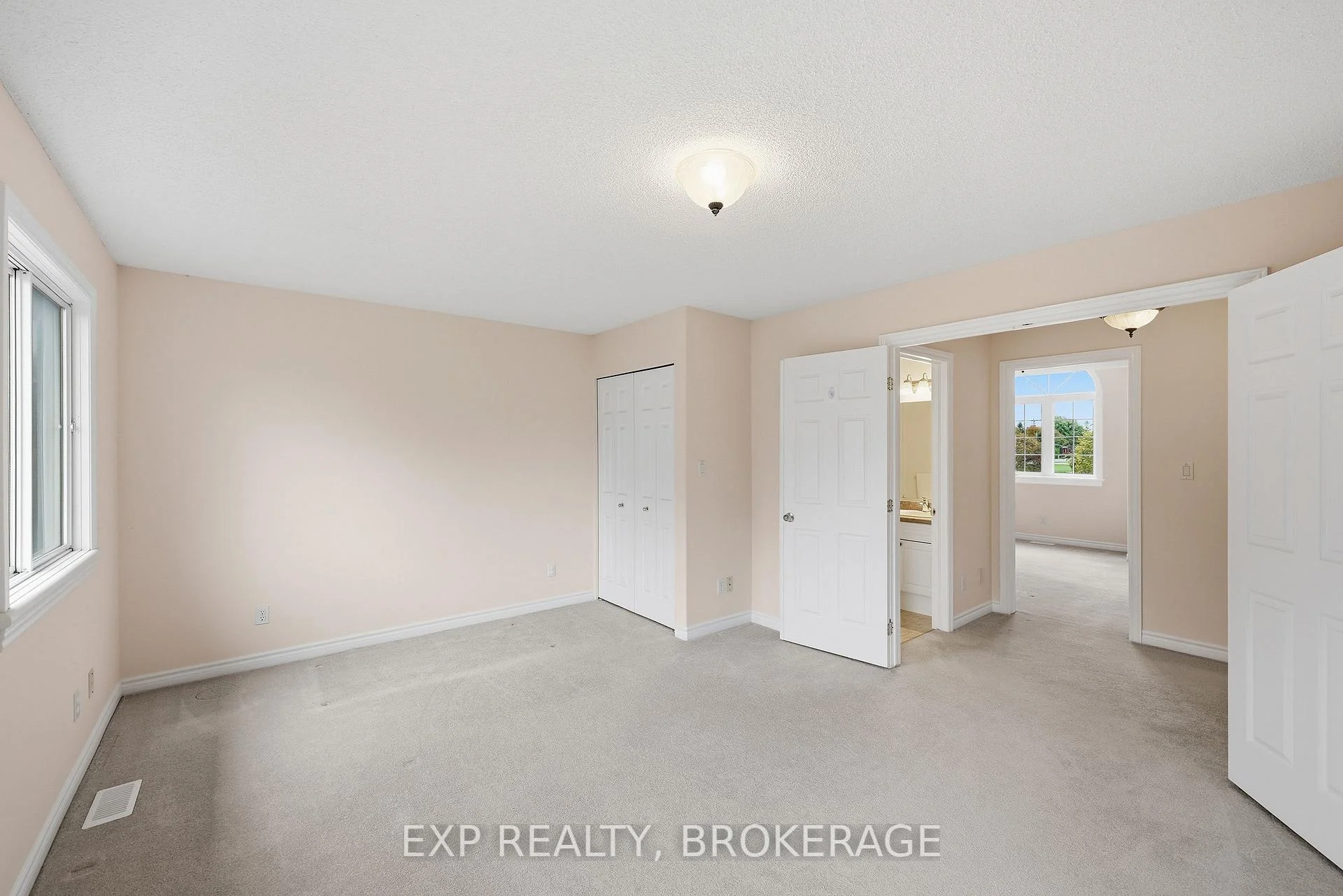 Photo 32 of 702 Maclean Court, Kingston, Kingston East (Incl Barret Crt) — HOMEH