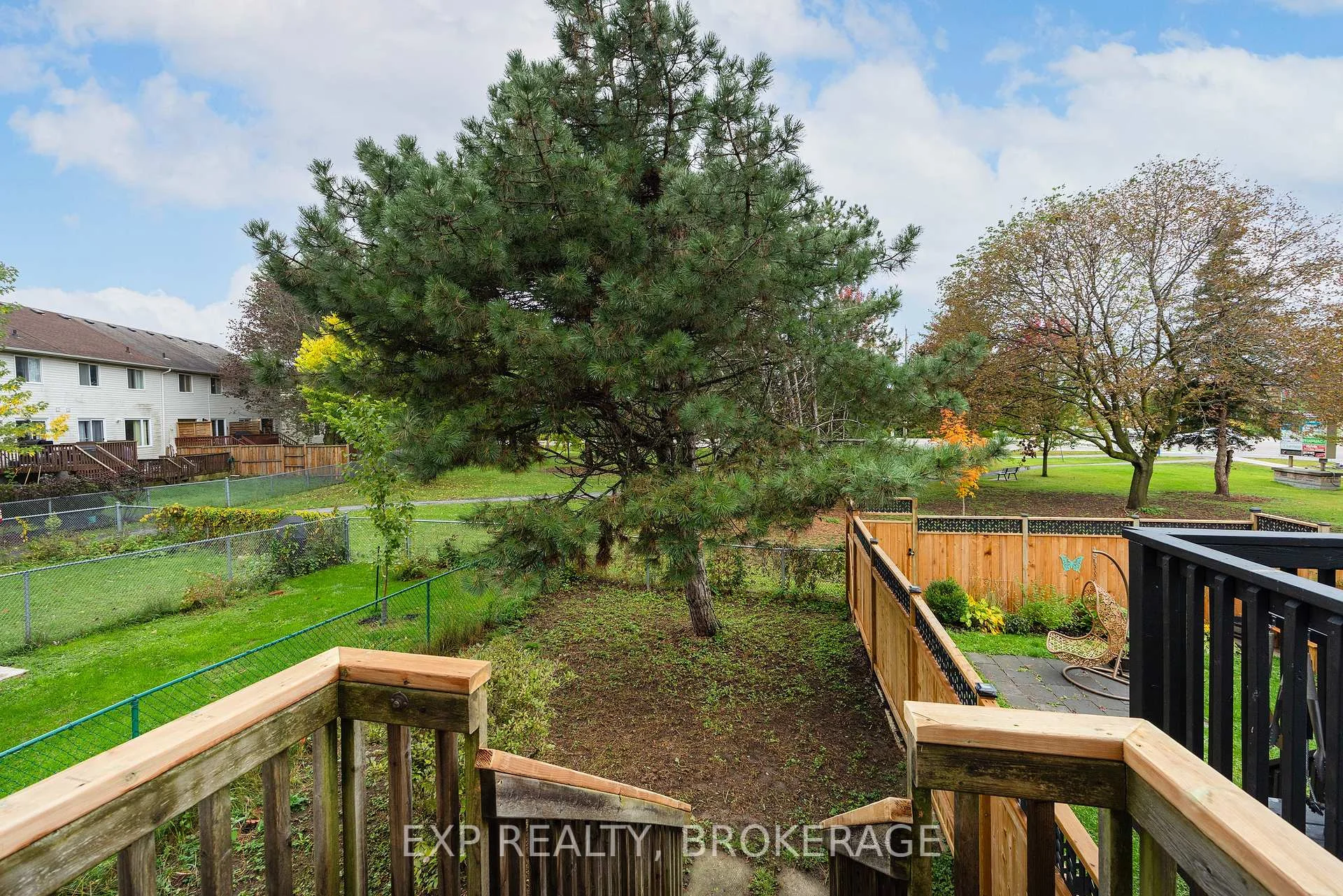 Photo 36 of 702 Maclean Court, Kingston, Kingston East (Incl Barret Crt) — HOMEH