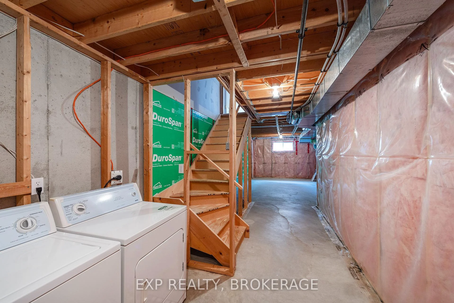 Photo 40 of 702 Maclean Court, Kingston, Kingston East (Incl Barret Crt) — HOMEH