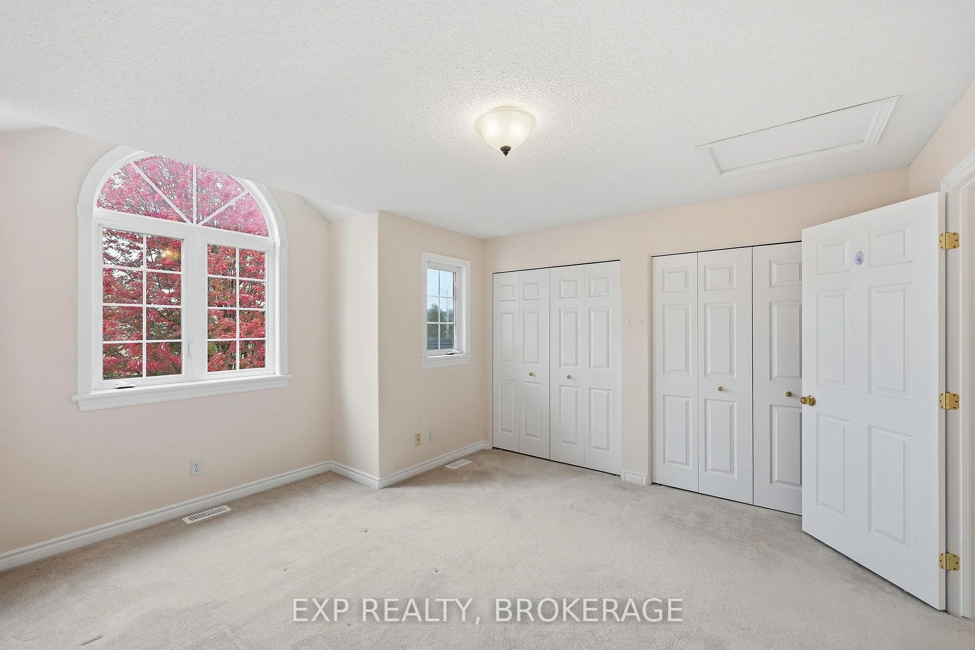 Photo 42 of 702 Maclean Court, Kingston, Kingston East (Incl Barret Crt) — HOMEH