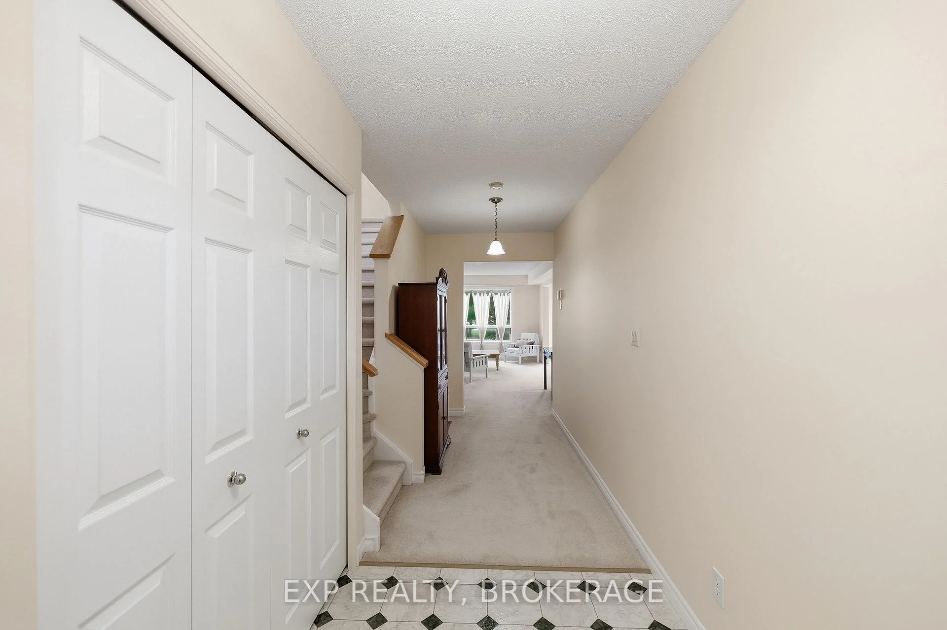 Photo 62 of 702 Maclean Court, Kingston, Kingston East (Incl Barret Crt) — HOMEH