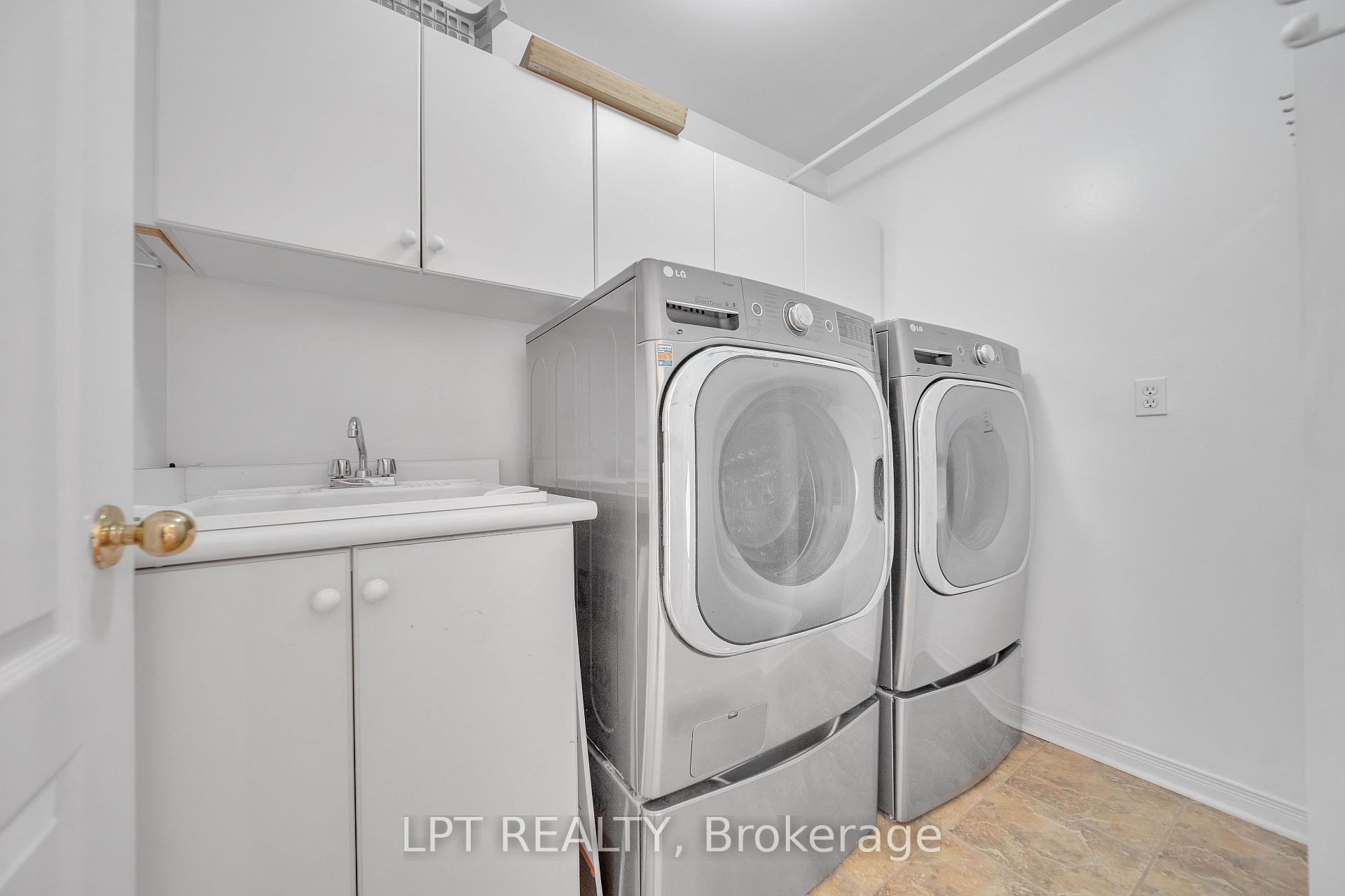 Photo 8 of 83 River Rock Crescent, Brampton, Fletcher's Meadow — HOMEH
