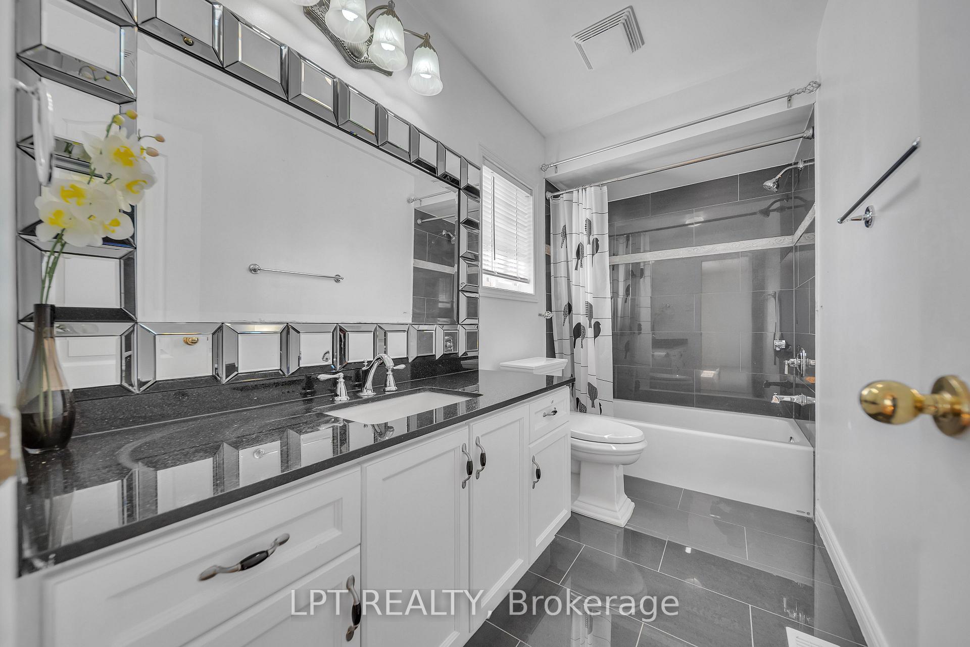Photo 27 of 83 River Rock Crescent, Brampton, Fletcher's Meadow — HOMEH