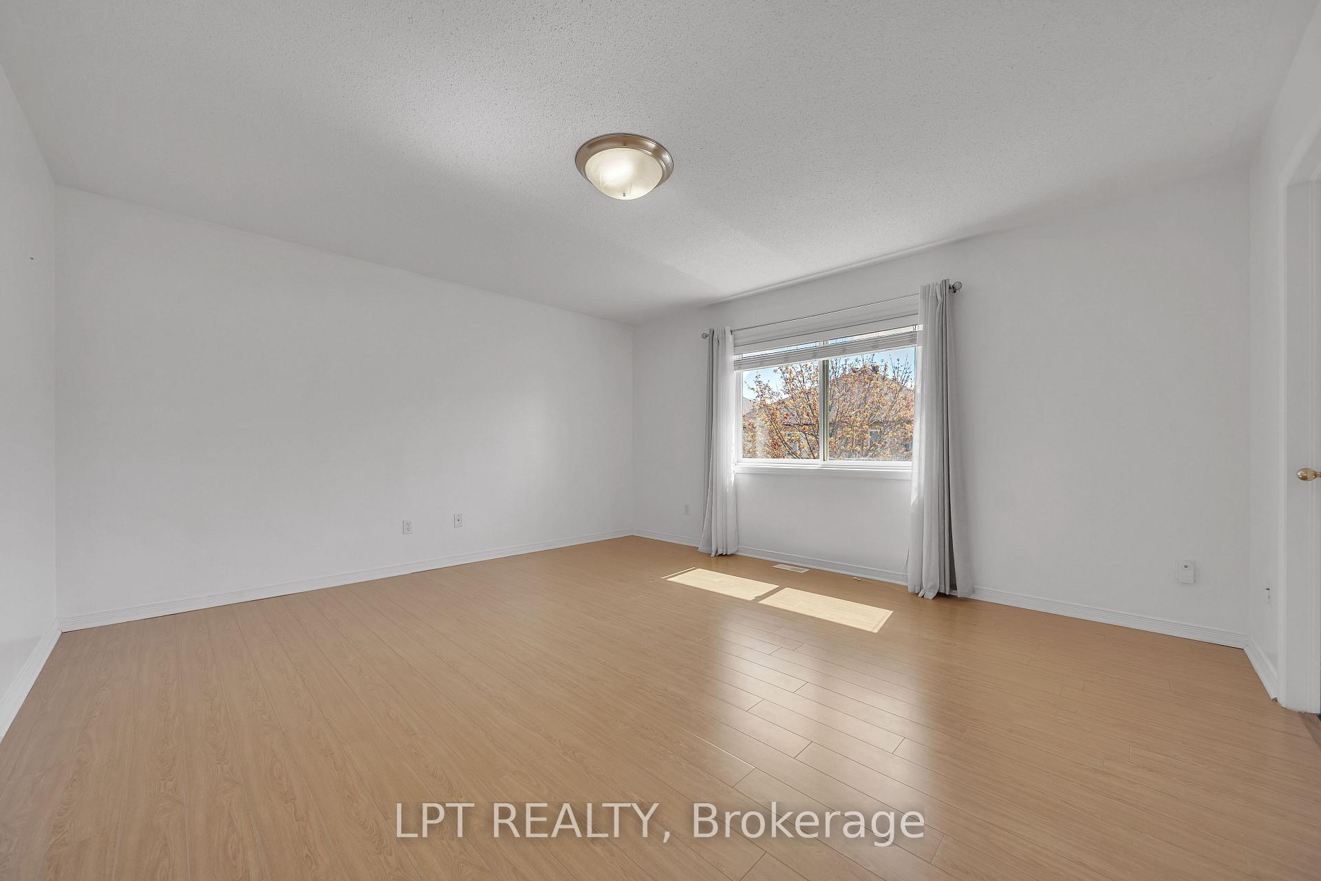 Photo 29 of 83 River Rock Crescent, Brampton, Fletcher's Meadow — HOMEH
