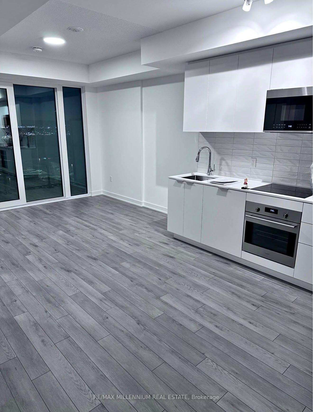 Photo of Unit 710, 15 Skyridge Drive E